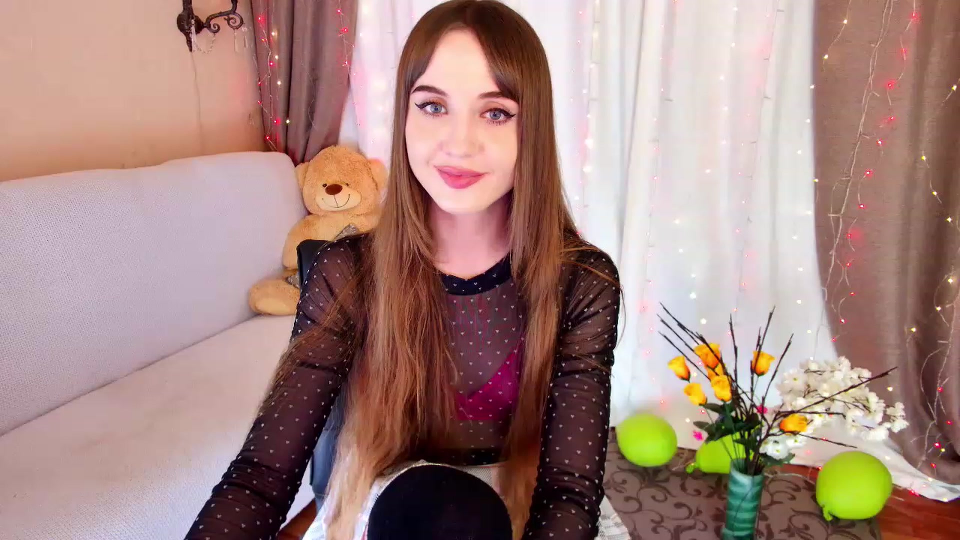 Gallery image thumbnail from Innocent_Soul's myfreecams stream on, 12/16/2022, 19:33 image 5 of 20