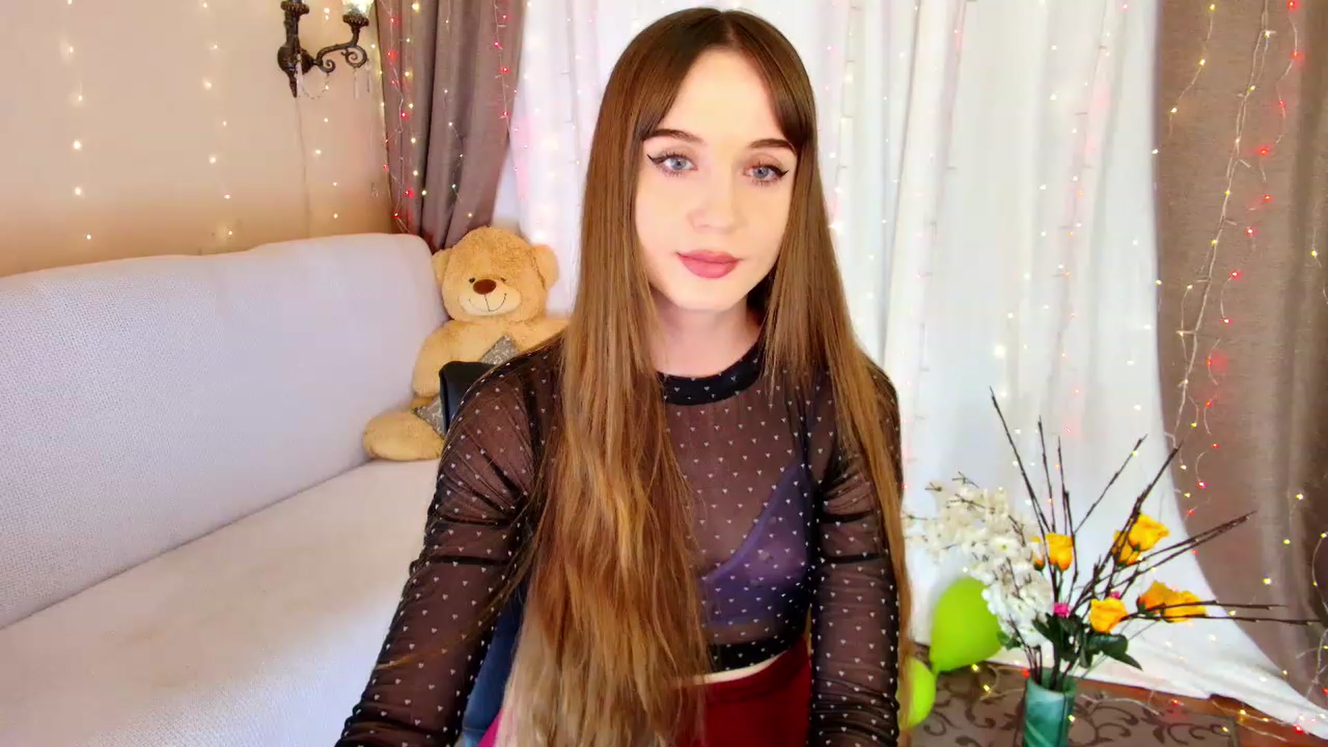Gallery image thumbnail from Innocent_Soul's myfreecams stream on, 12/19/2022, 15:26 image 13 of 20