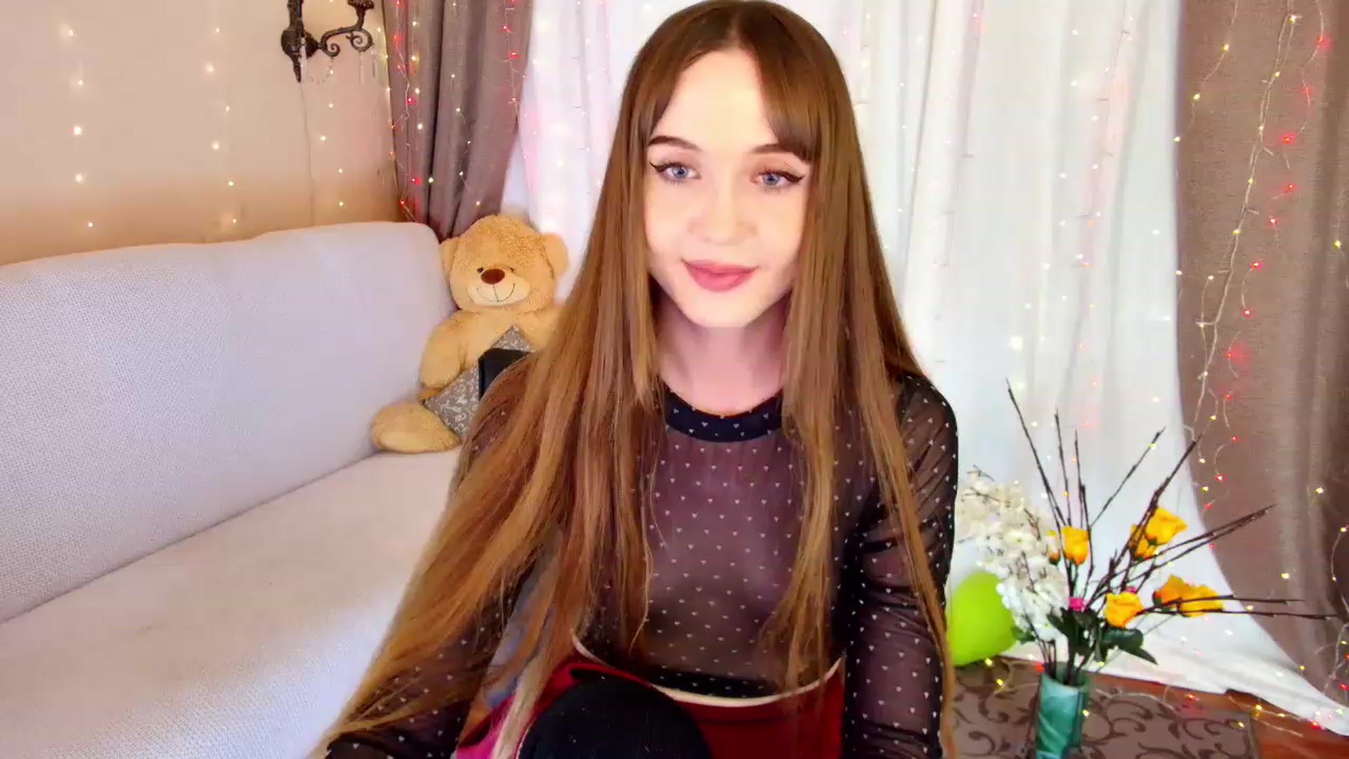 Gallery image thumbnail from Innocent_Soul's myfreecams stream on, 12/19/2022, 17:20 image 14 of 20