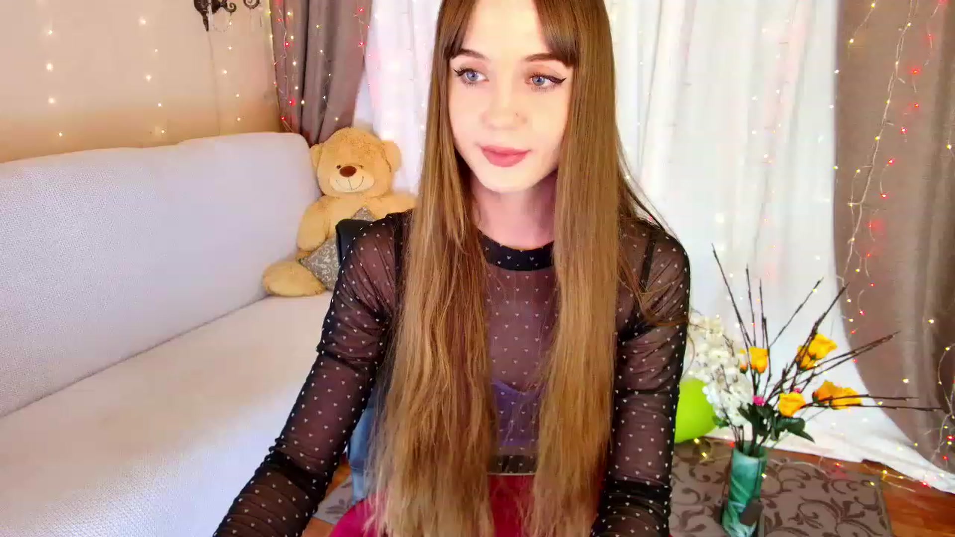 Gallery image thumbnail from Innocent_Soul's myfreecams stream on, 12/19/2022, 17:20 image 2 of 20