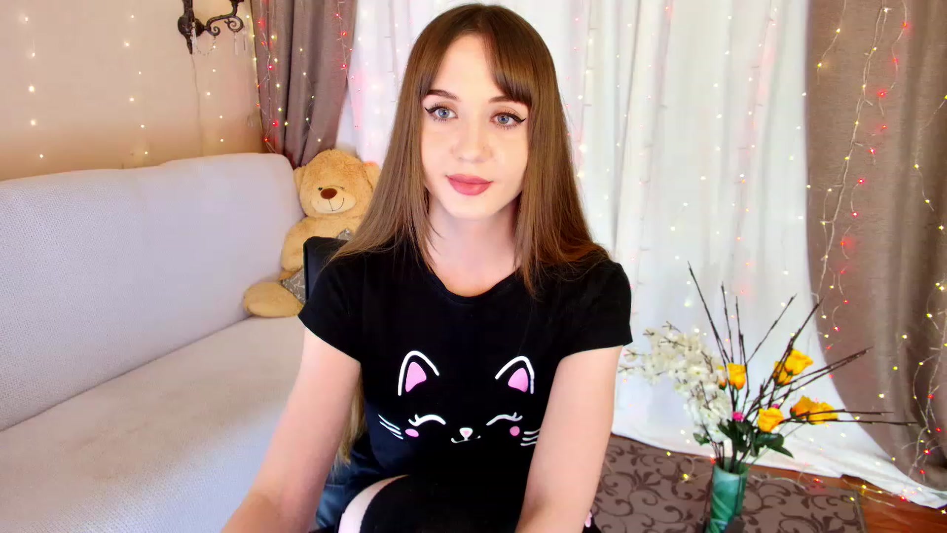 Gallery image thumbnail from Innocent_Soul's myfreecams stream on, 12/21/2022, 17:51 image 10 of 20