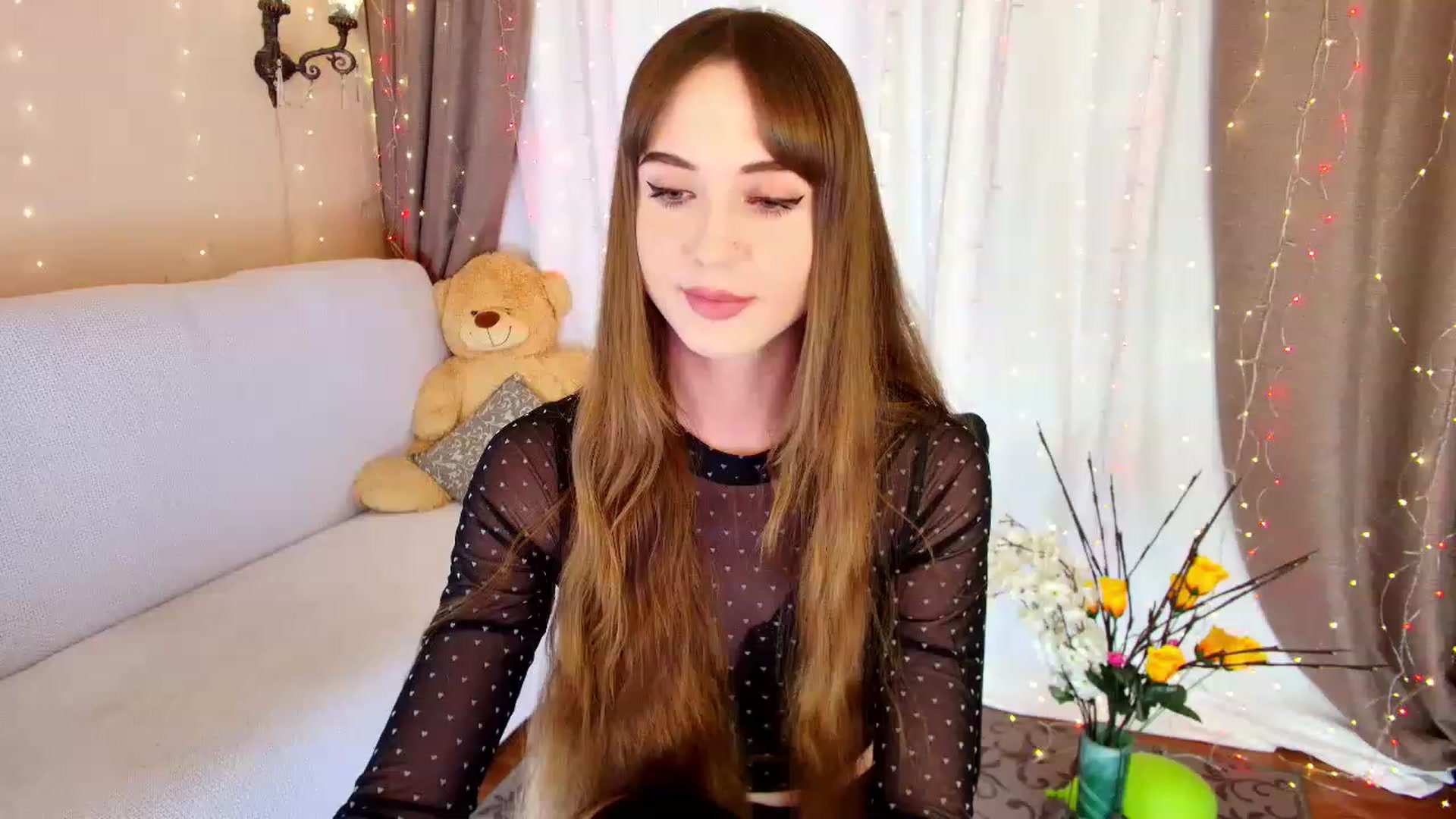Gallery image thumbnail from Innocent_Soul's myfreecams stream on, 12/23/2022, 16:22 image 7 of 20