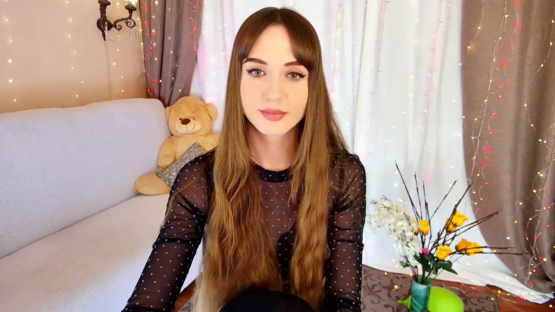 Gallery image thumbnail from Innocent_Soul's myfreecams stream on, 12/23/2022, 16:22 image 1 of 20