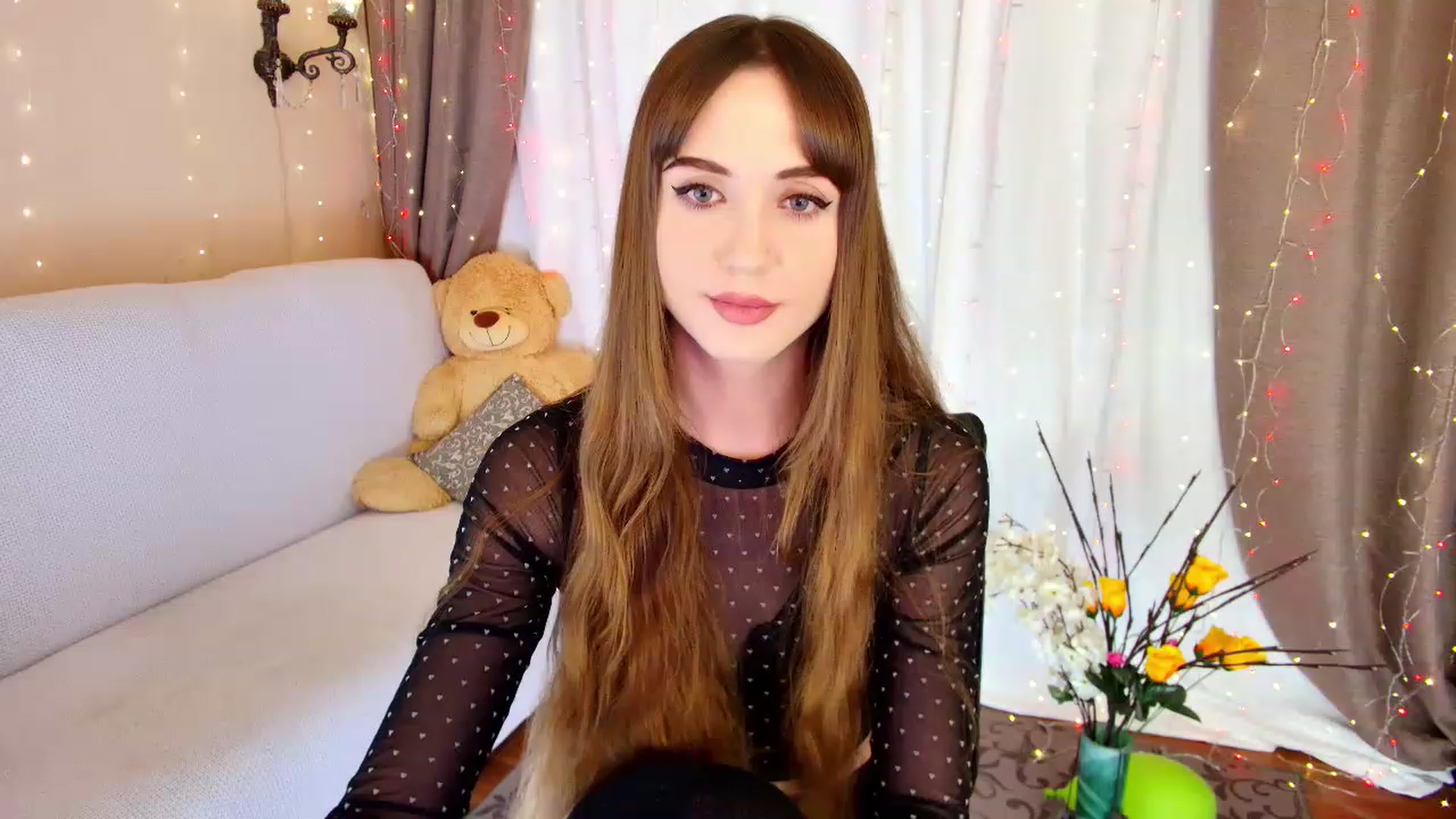 Gallery image thumbnail from Innocent_Soul's myfreecams stream on, 12/23/2022, 16:22 image 4 of 20