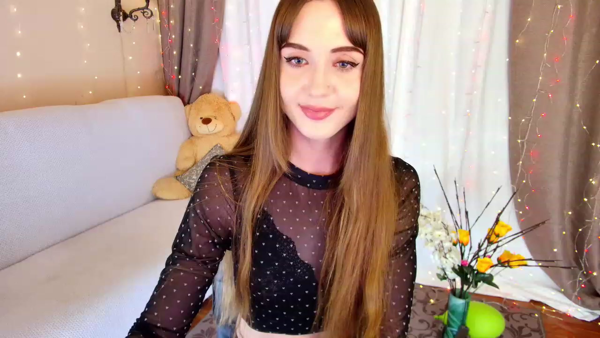 Gallery image thumbnail from Innocent_Soul's myfreecams stream on, 12/23/2022, 20:05 image 20 of 20