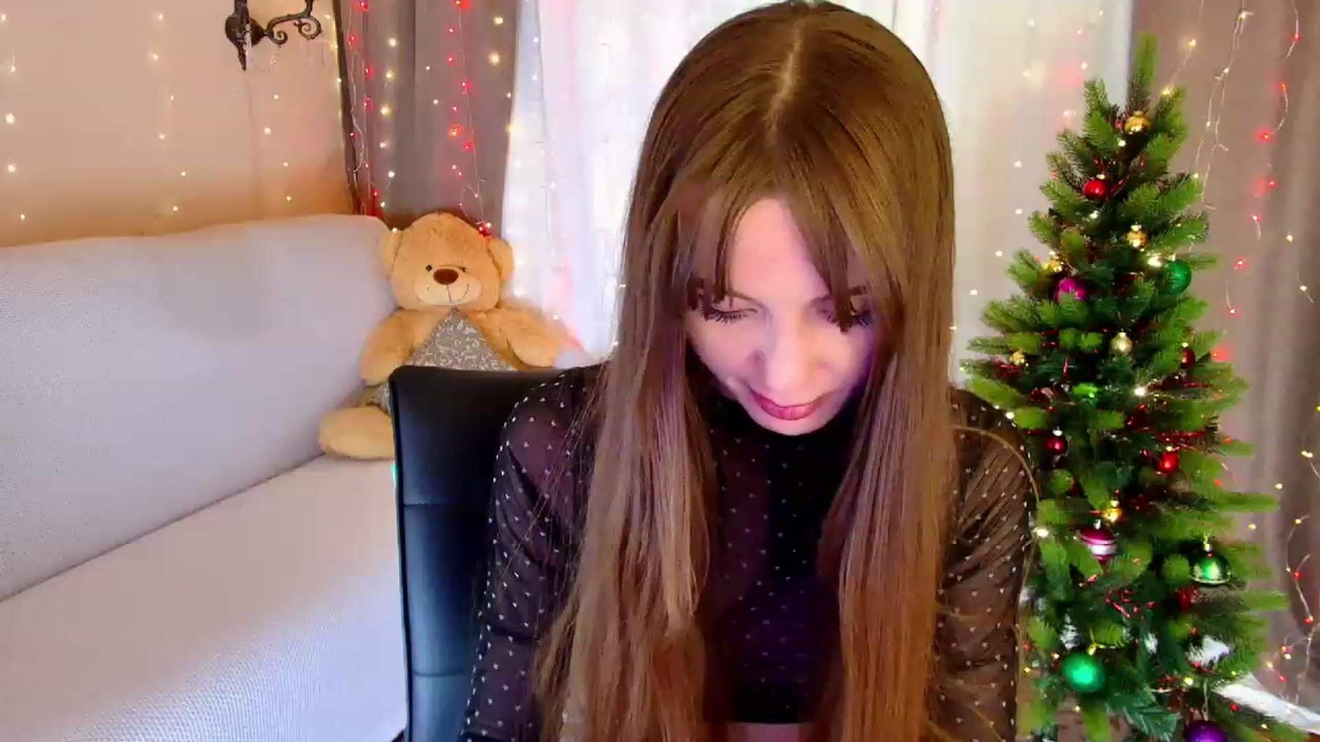 Gallery image thumbnail from Innocent_Soul's myfreecams stream on, 12/29/2022, 21:33 image 16 of 20