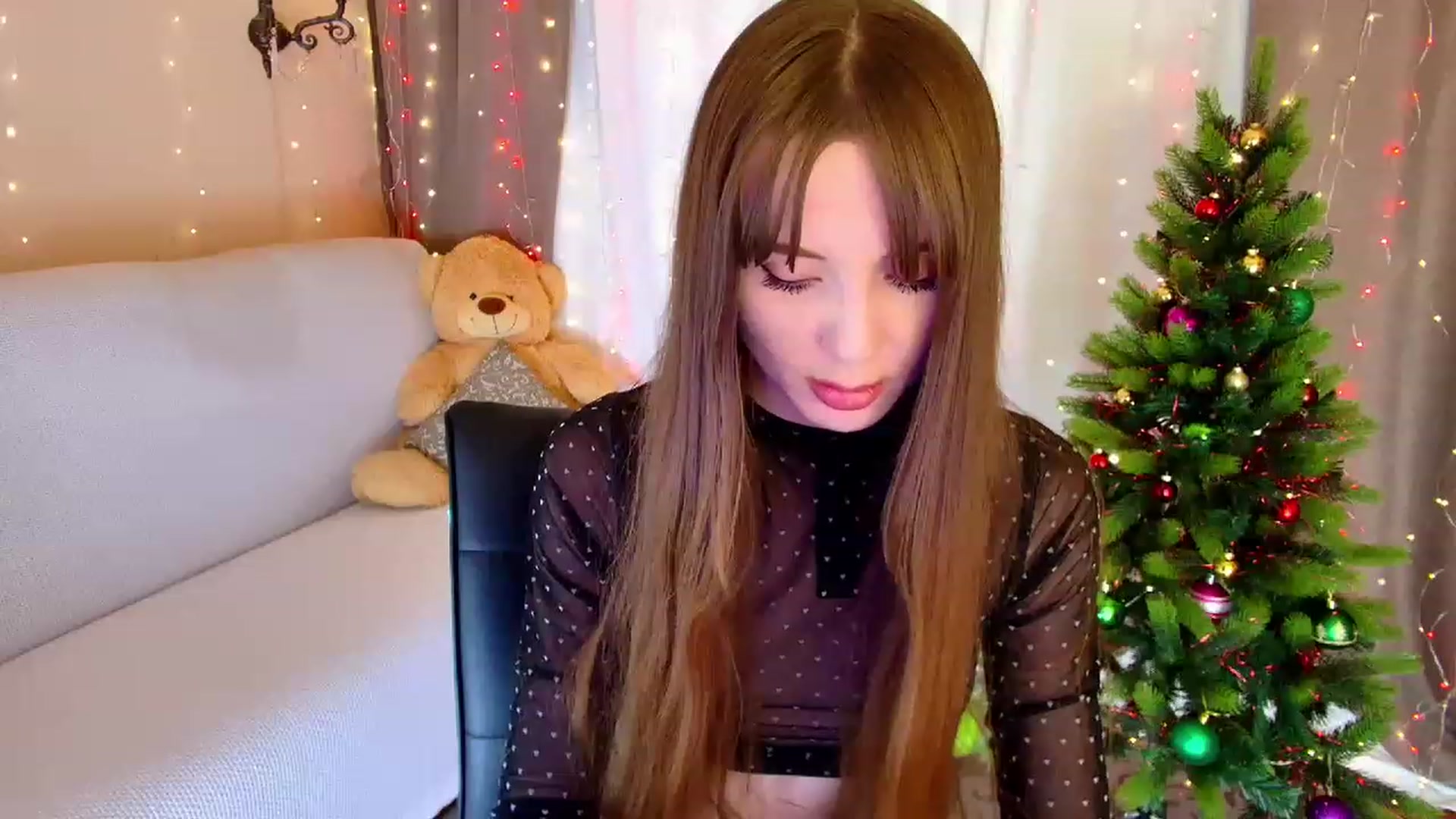 Gallery image thumbnail from Innocent_Soul's myfreecams stream on, 12/29/2022, 21:33 image 17 of 20