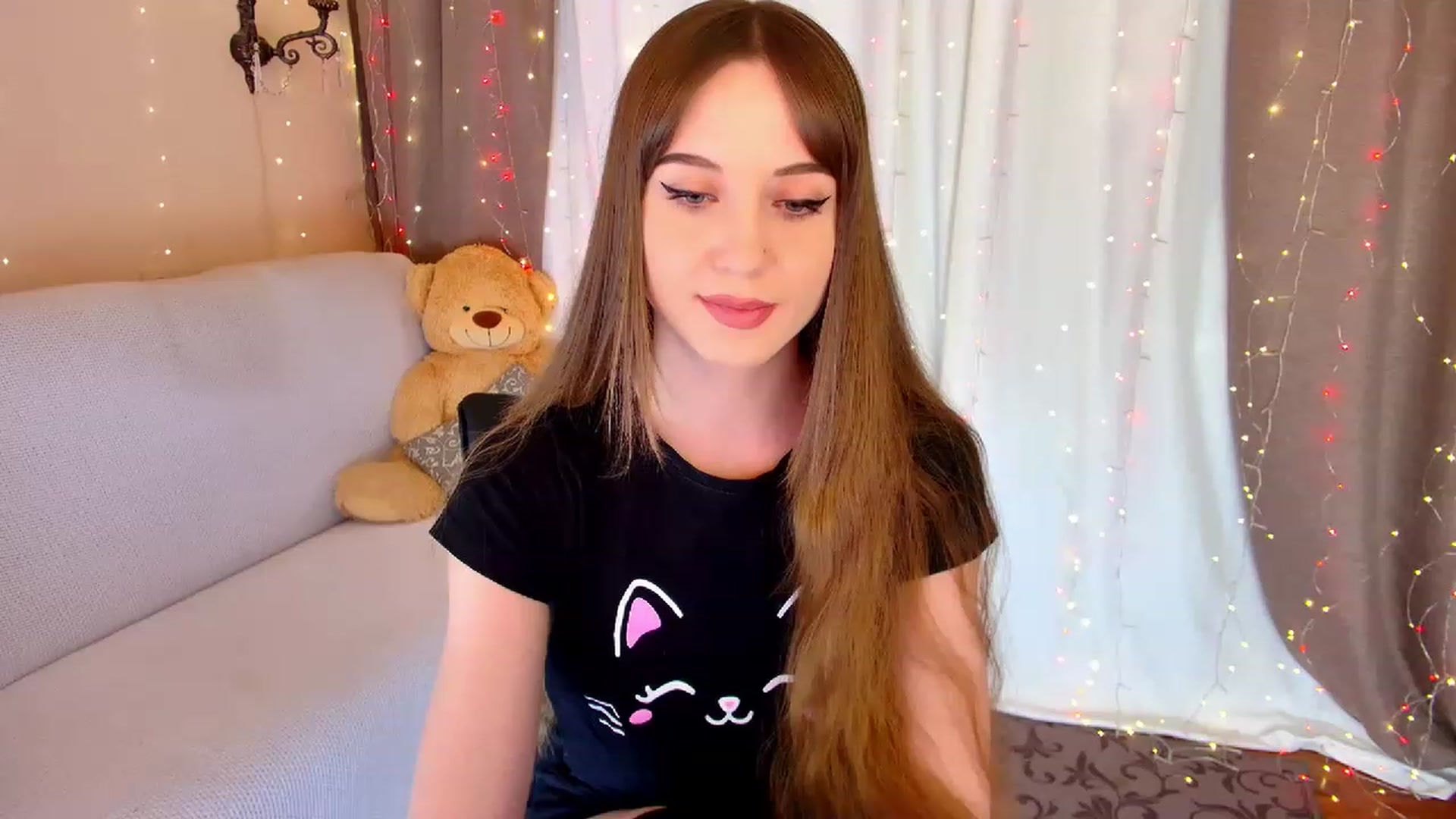 Gallery image thumbnail from Innocent_Soul's myfreecams stream on, 01/27/2023, 15:52 image 3 of 20