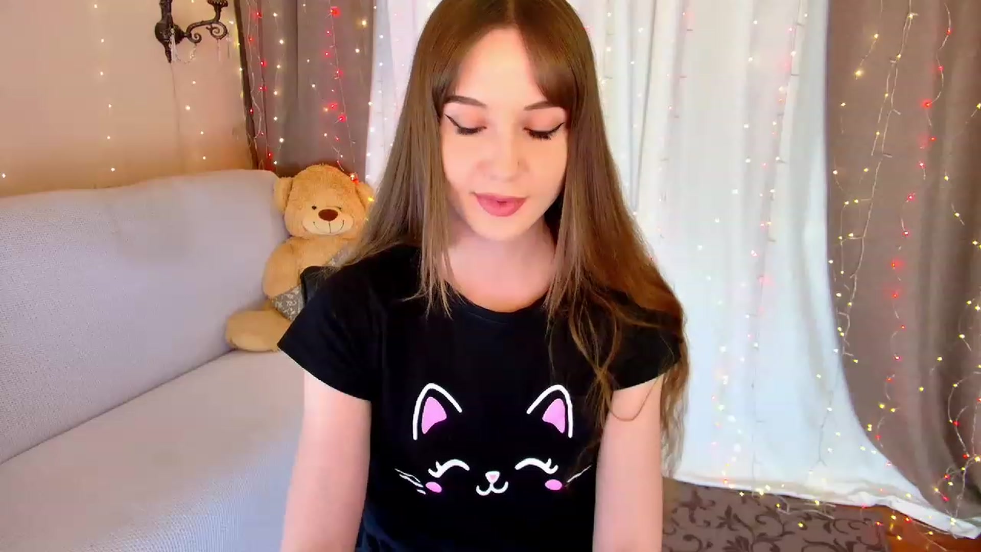 Gallery image thumbnail from Innocent_Soul's myfreecams stream on, 01/27/2023, 15:52 image 17 of 20