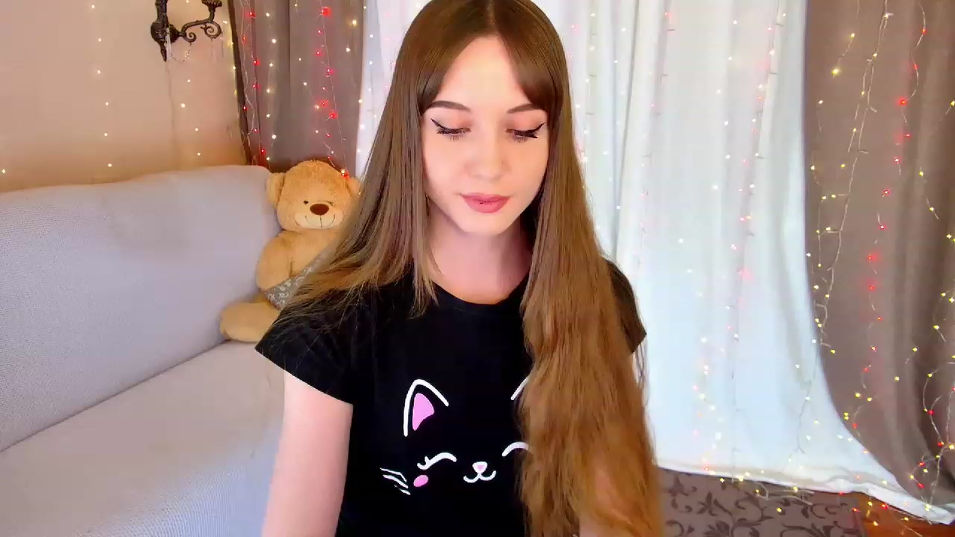 Gallery image thumbnail from Innocent_Soul's myfreecams stream on, 01/27/2023, 18:52 image 1 of 20