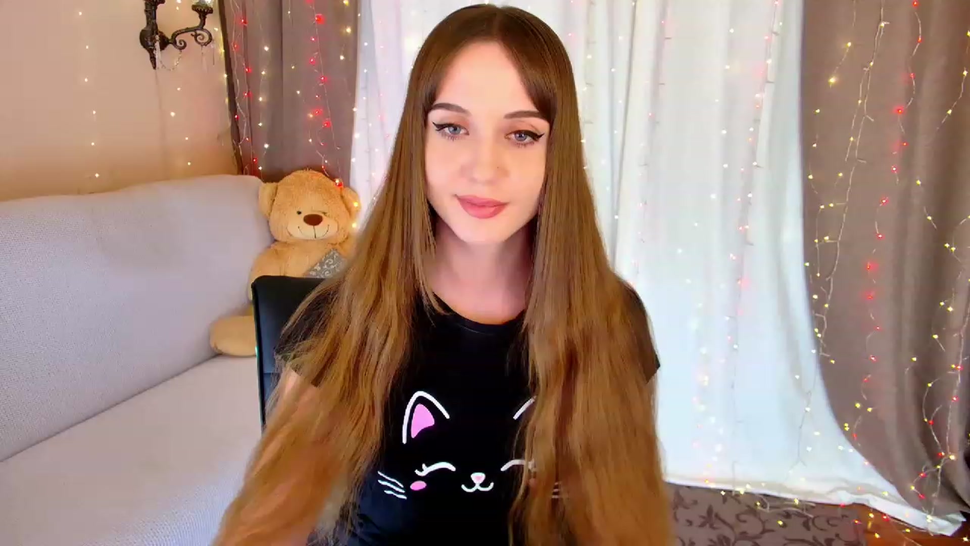 Gallery image thumbnail from Innocent_Soul's myfreecams stream on, 01/27/2023, 19:59 image 2 of 20