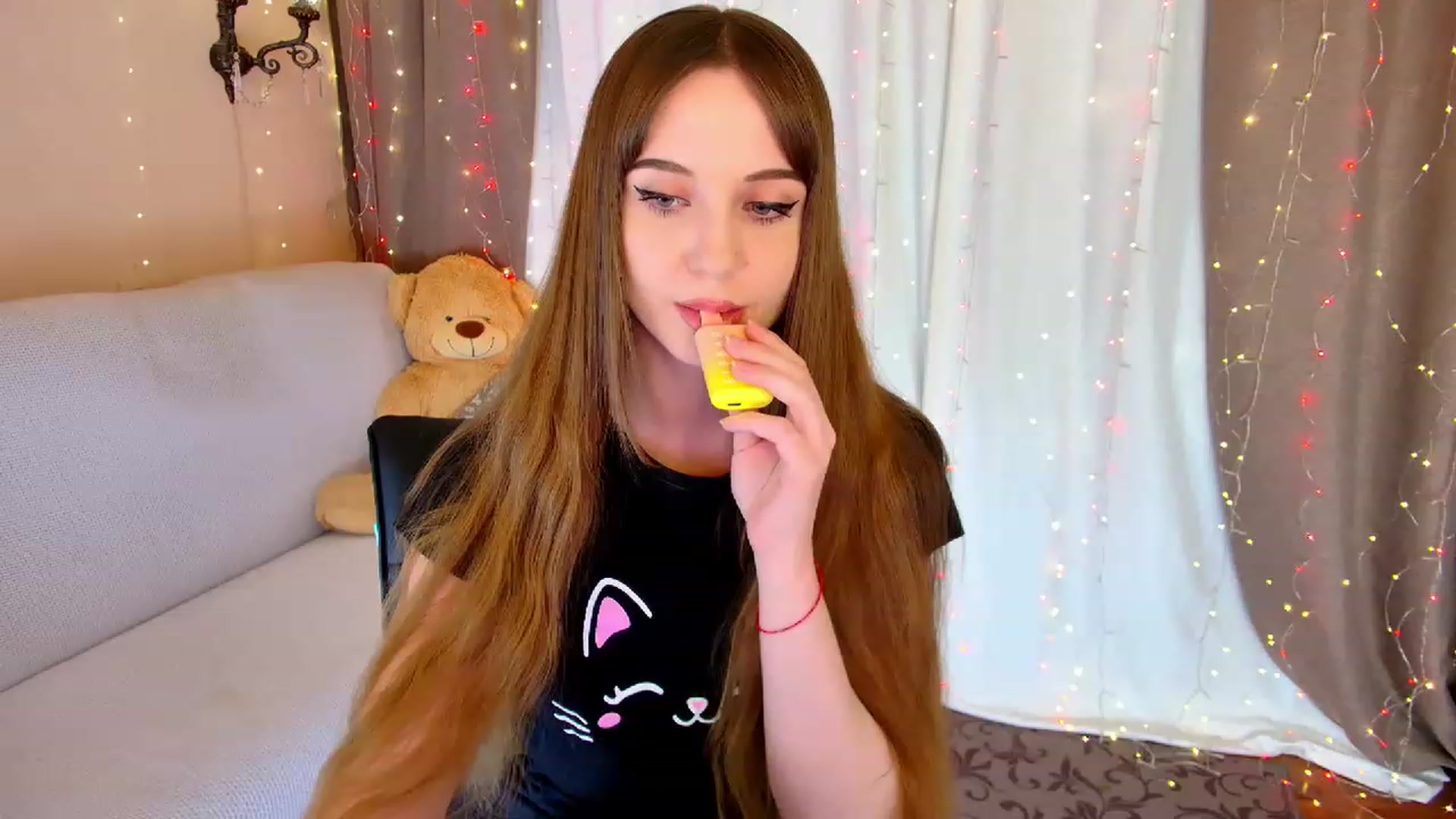 Gallery image thumbnail from Innocent_Soul's myfreecams stream on, 01/27/2023, 19:59 image 4 of 20
