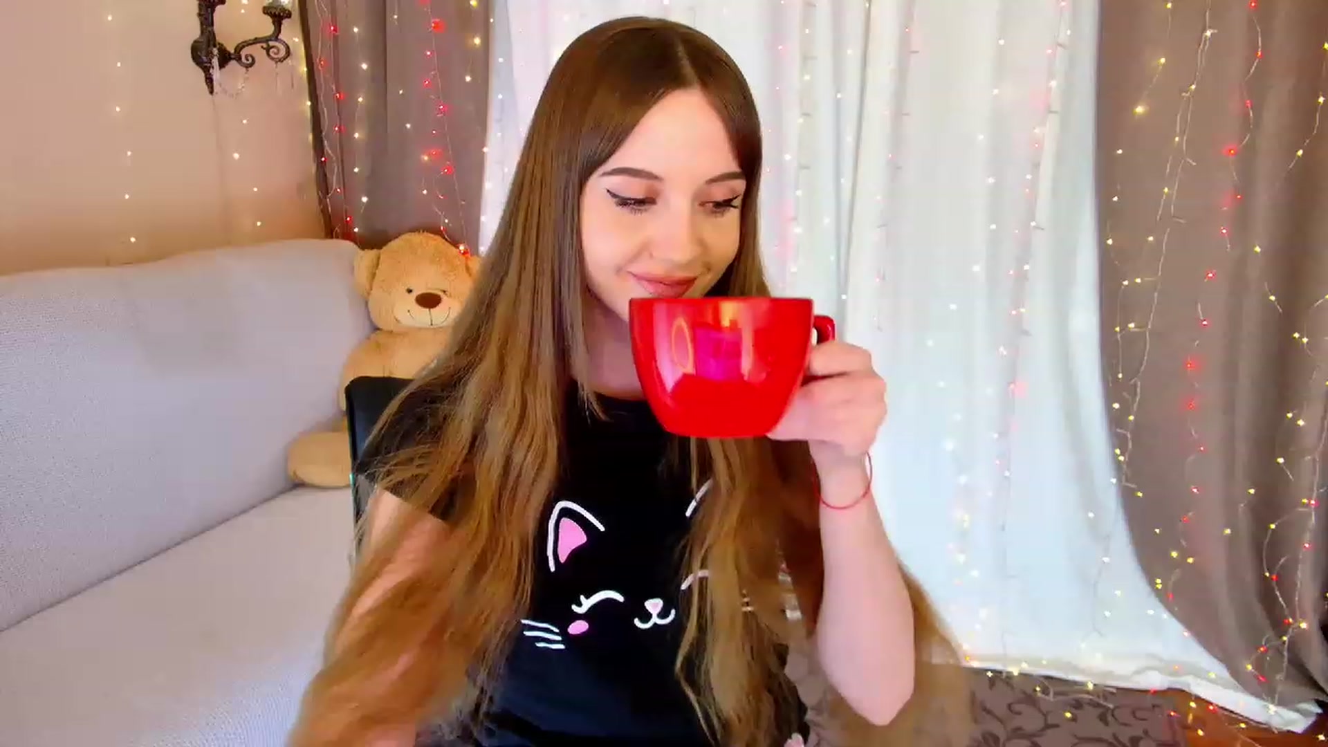 Gallery image thumbnail from Innocent_Soul's myfreecams stream on, 01/27/2023, 19:59 image 8 of 20