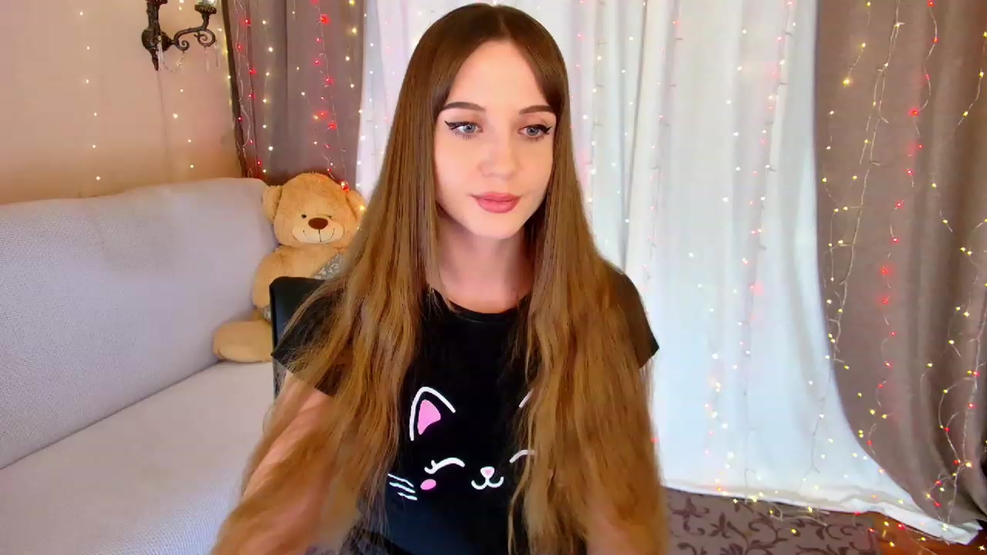 Gallery image thumbnail from Innocent_Soul's myfreecams stream on, 01/27/2023, 19:59 image 15 of 20