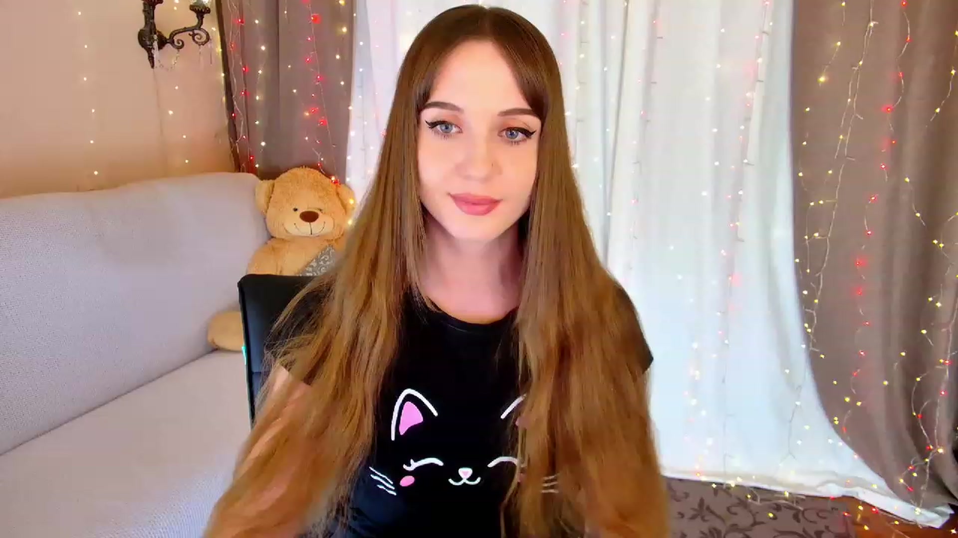 Gallery image thumbnail from Innocent_Soul's myfreecams stream on, 01/27/2023, 19:59 image 5 of 20