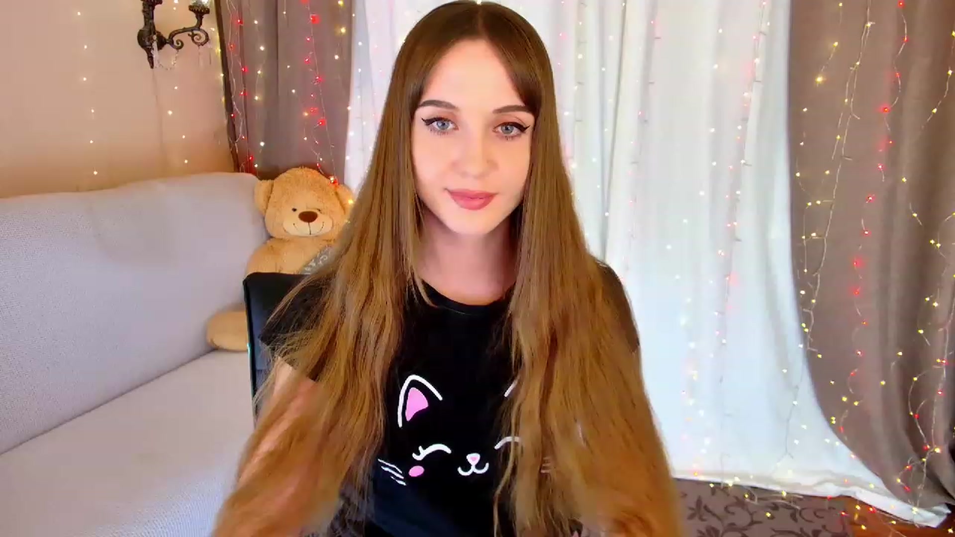 Gallery image thumbnail from Innocent_Soul's myfreecams stream on, 01/27/2023, 19:59 image 12 of 20
