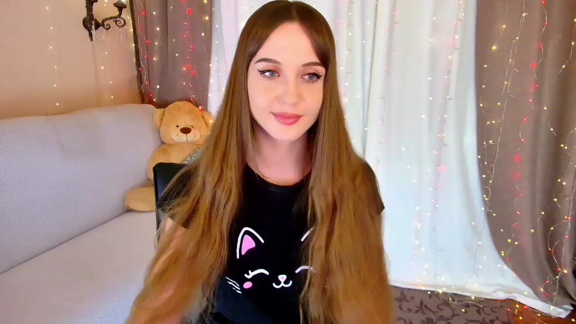 Gallery image thumbnail from Innocent_Soul's myfreecams stream on, 01/27/2023, 19:59 image 7 of 20