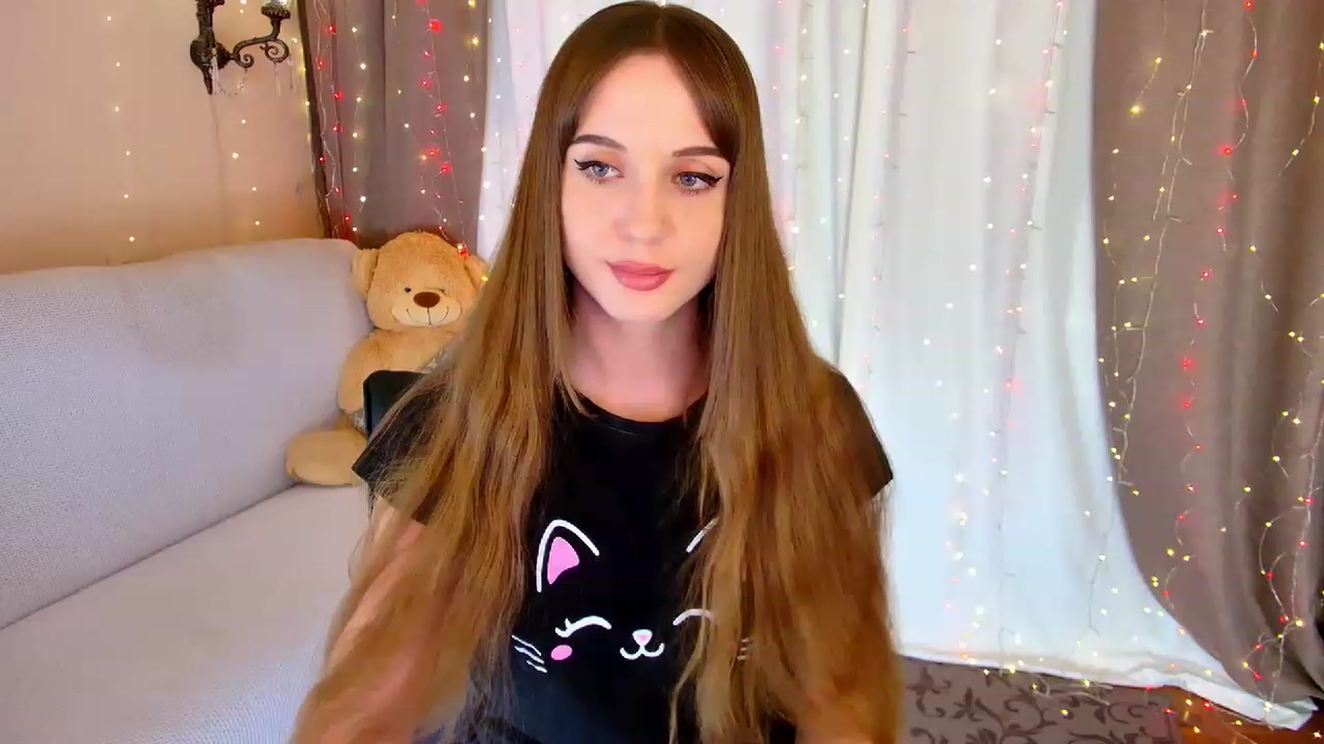 Gallery image thumbnail from Innocent_Soul's myfreecams stream on, 01/27/2023, 19:59 image 14 of 20