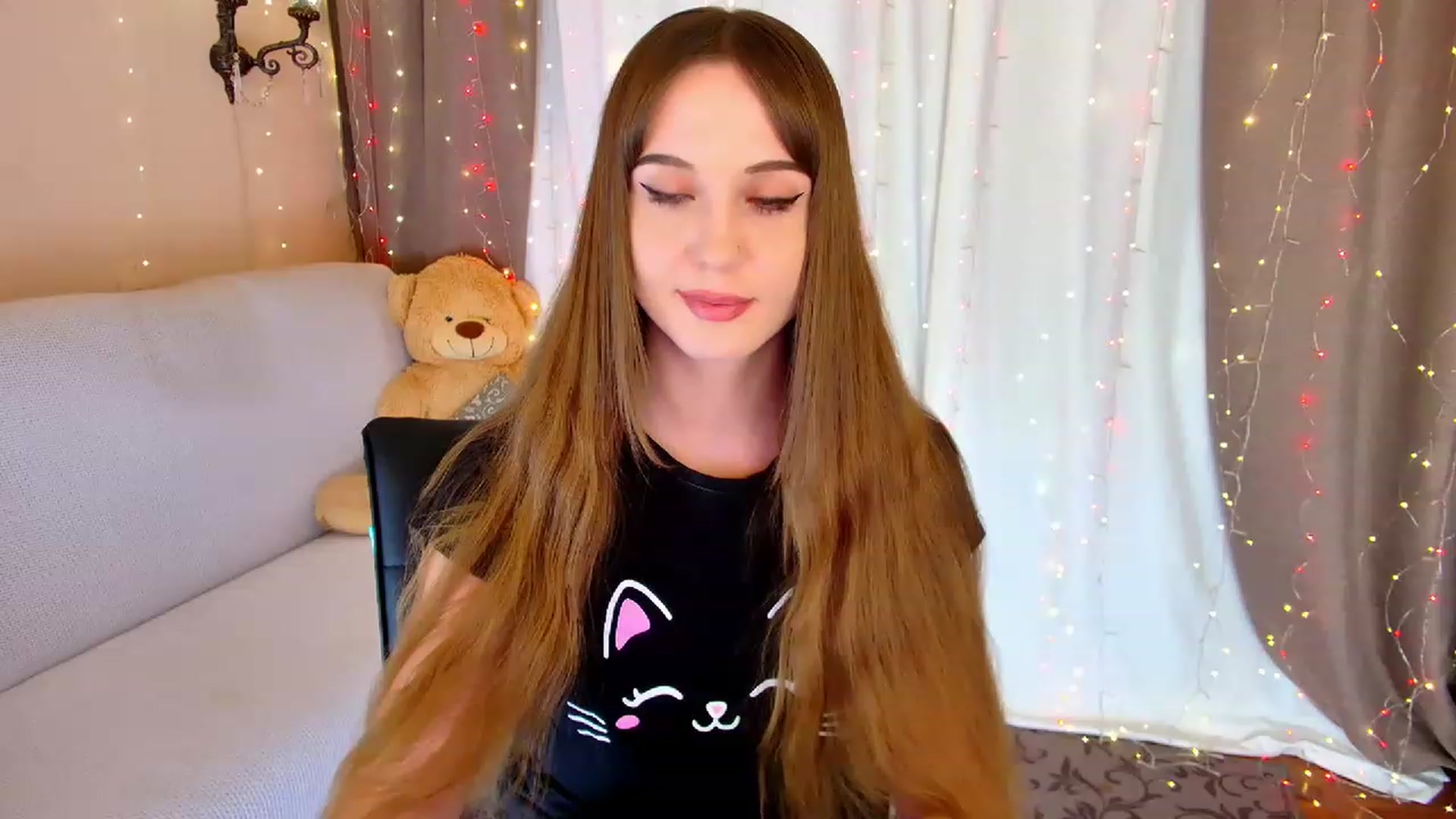 Gallery image thumbnail from Innocent_Soul's myfreecams stream on, 01/27/2023, 19:59 image 6 of 20