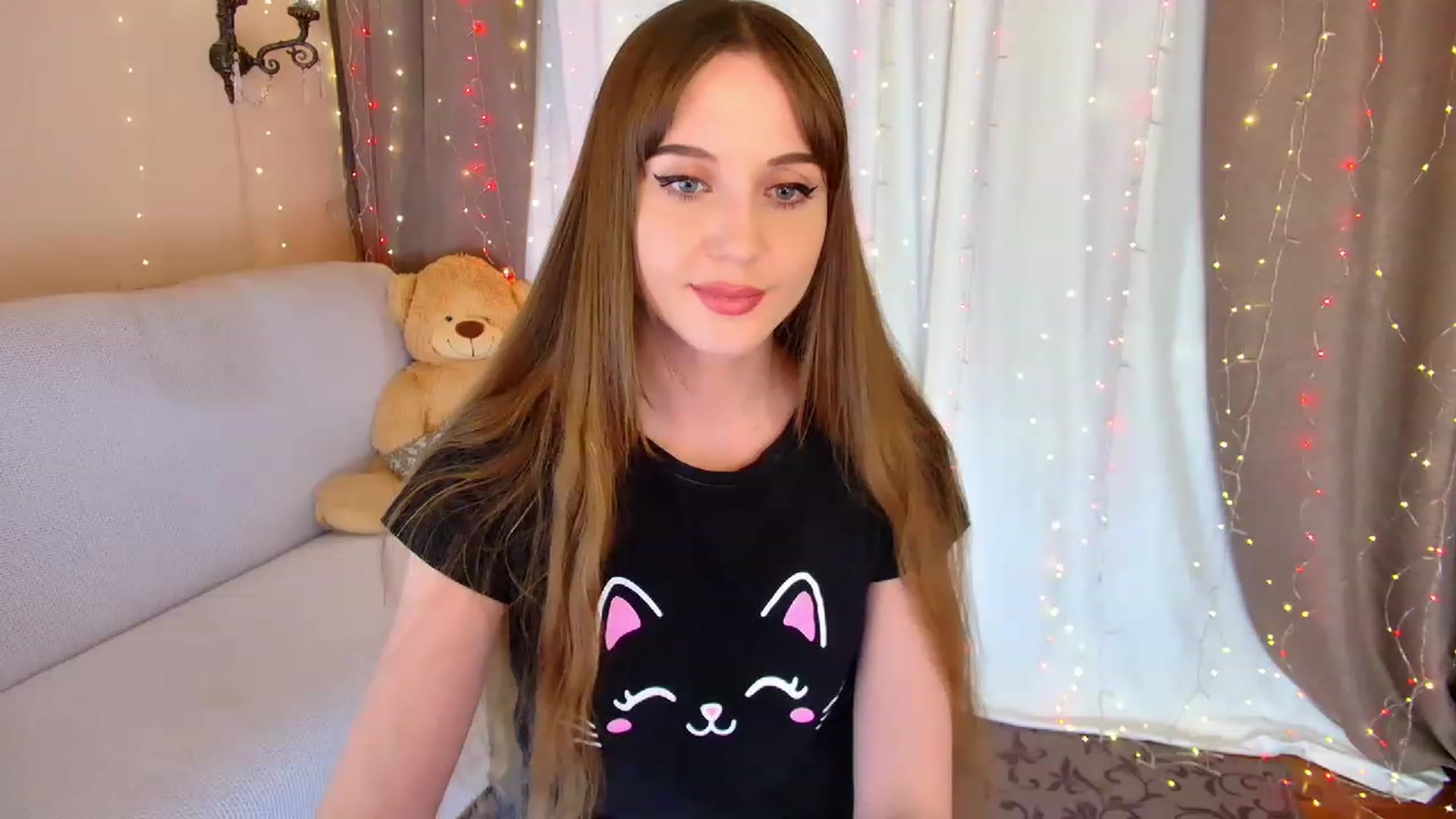 Gallery image thumbnail from Innocent_Soul's myfreecams stream on, 01/27/2023, 20:30 image 6 of 20