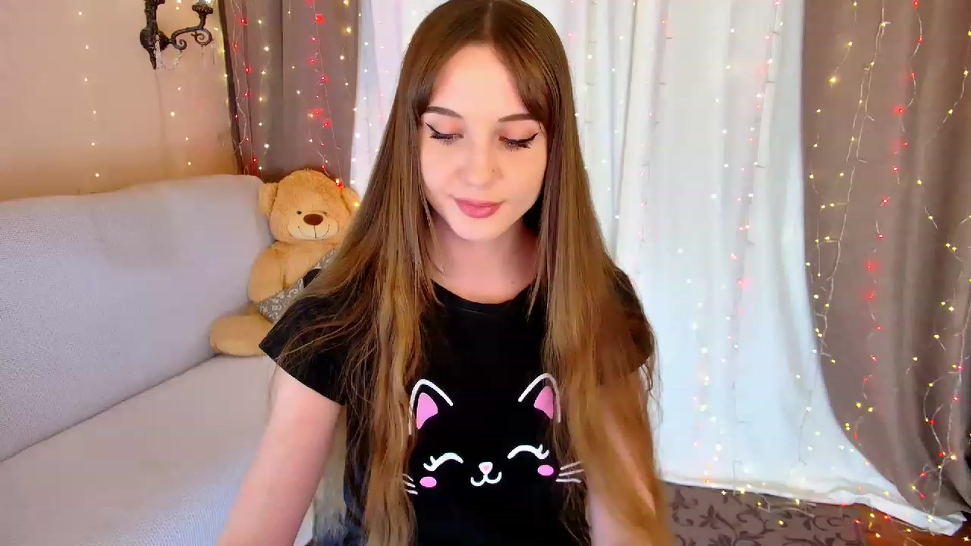 Gallery image thumbnail from Innocent_Soul's myfreecams stream on, 01/27/2023, 20:30 image 17 of 20