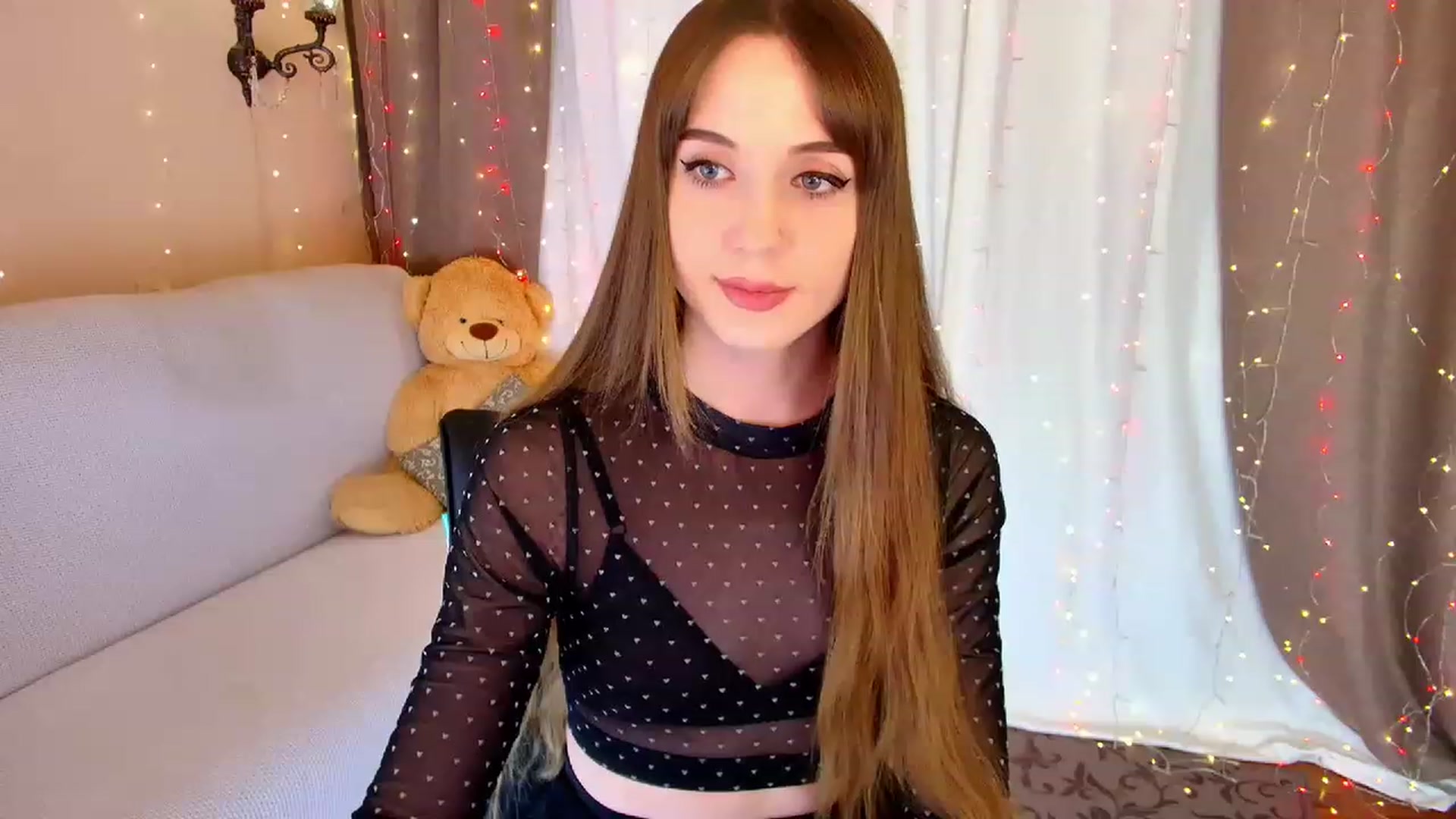 Gallery image thumbnail from Innocent_Soul's myfreecams stream on, 01/29/2023, 16:13 image 3 of 20