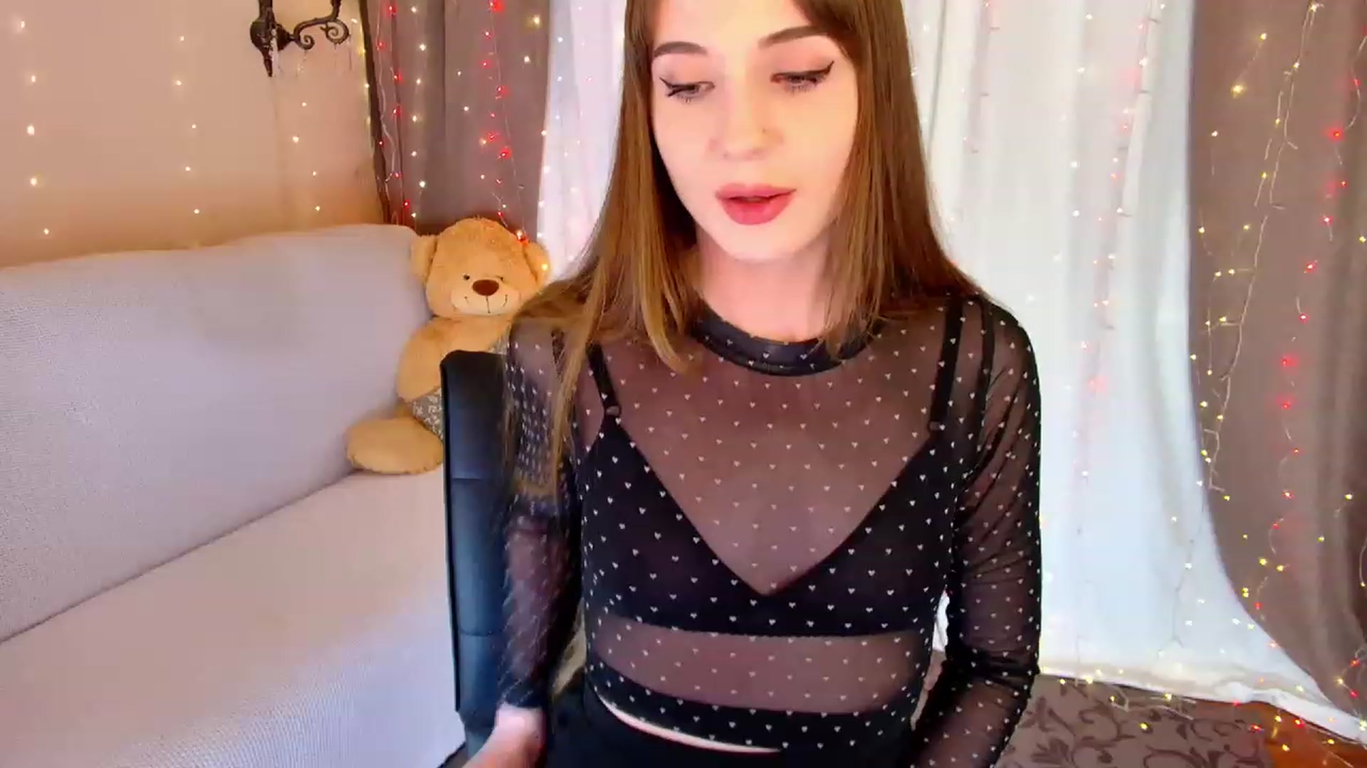 Gallery image thumbnail from Innocent_Soul's myfreecams stream on, 01/29/2023, 21:08 image 12 of 20
