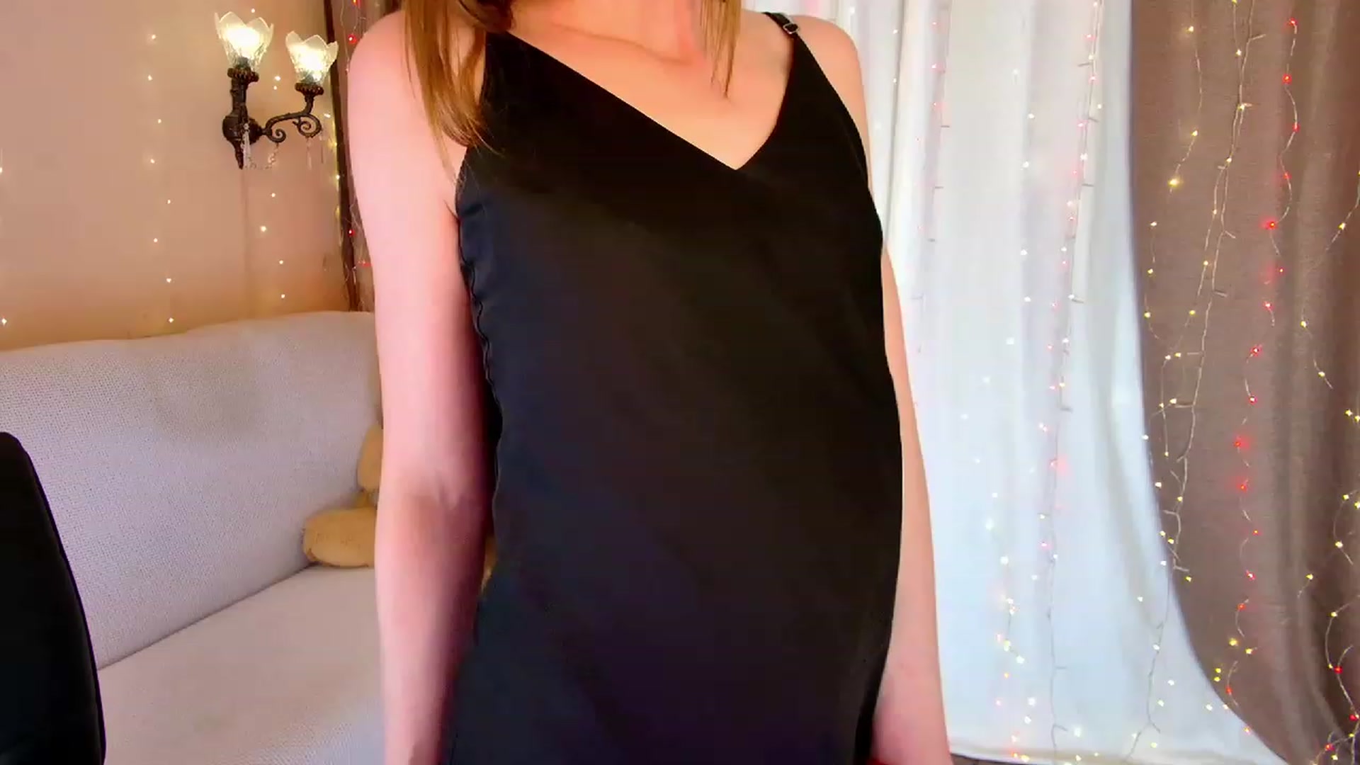Gallery image thumbnail from Innocent_Soul's myfreecams stream on, 01/30/2023, 21:40 image 5 of 20