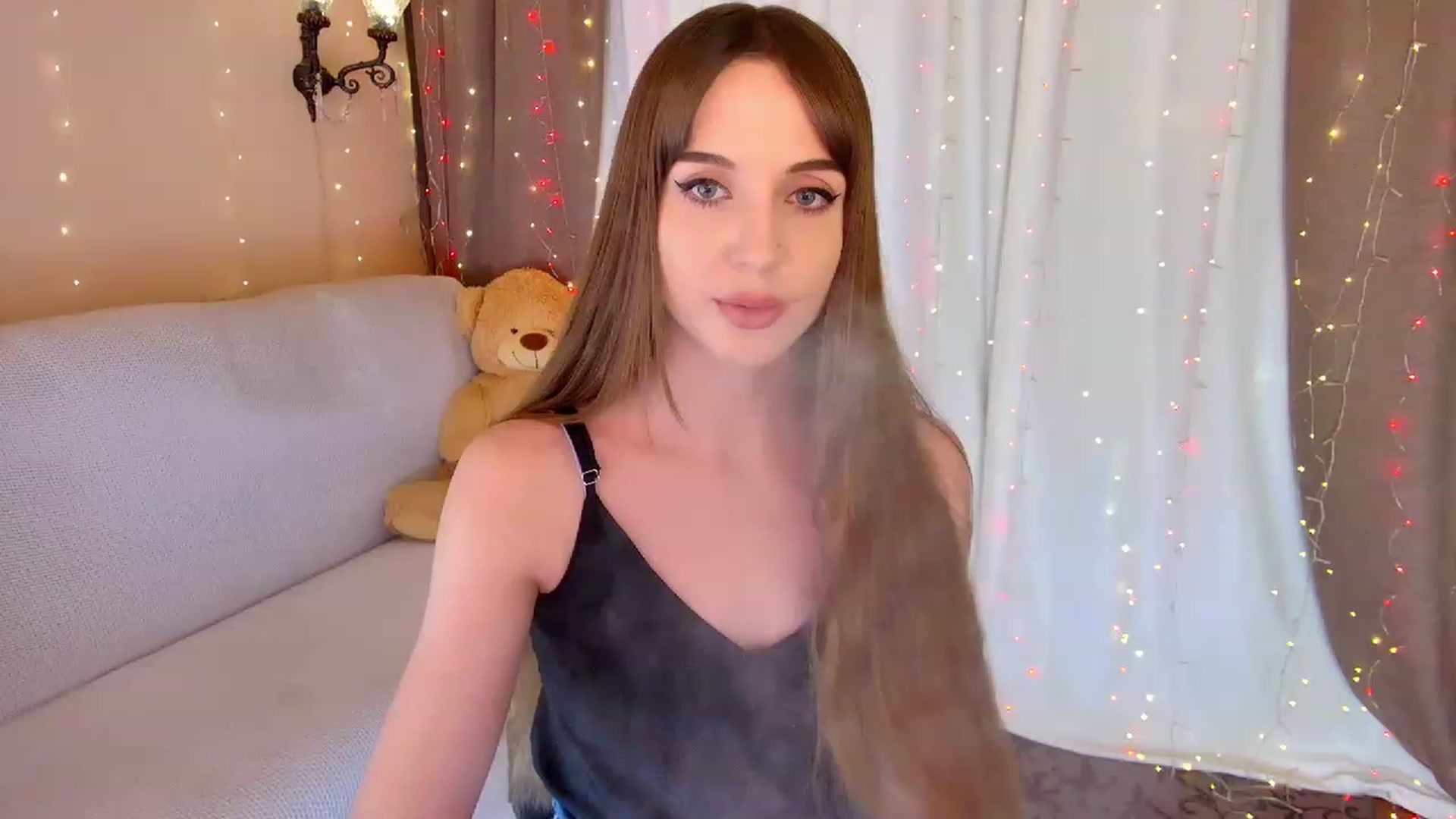 Gallery image thumbnail from Innocent_Soul's myfreecams stream on, 01/30/2023, 23:19 image 1 of 20