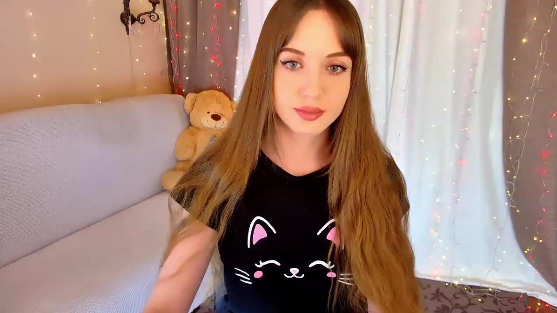 Gallery image thumbnail from Innocent_Soul's myfreecams stream on, 02/06/2023, 16:33 image 1 of 20