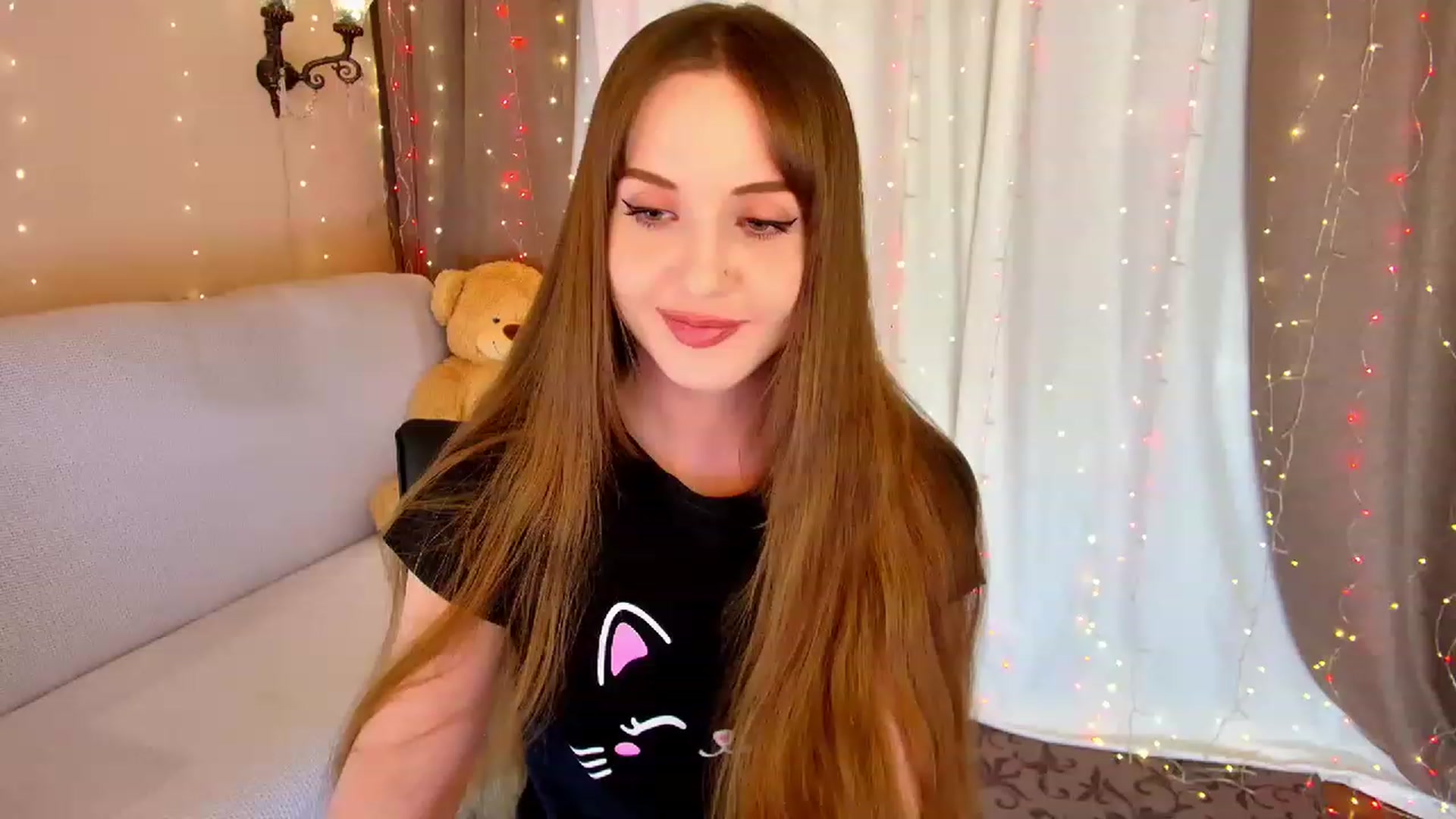 Gallery image thumbnail from Innocent_Soul's myfreecams stream on, 02/06/2023, 20:45 image 9 of 20