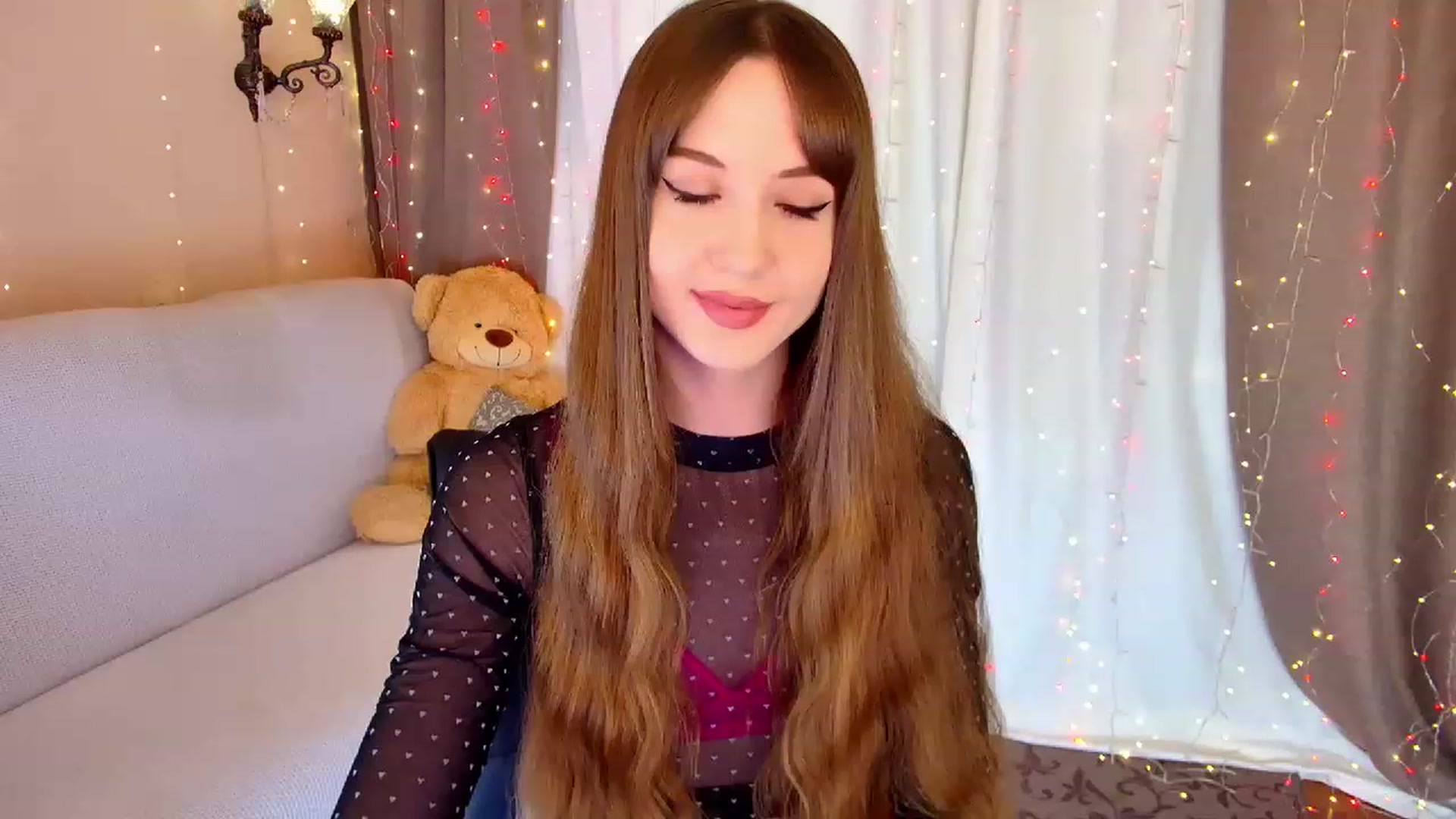 Gallery image thumbnail from Innocent_Soul's myfreecams stream on, 02/07/2023, 15:44 image 8 of 20