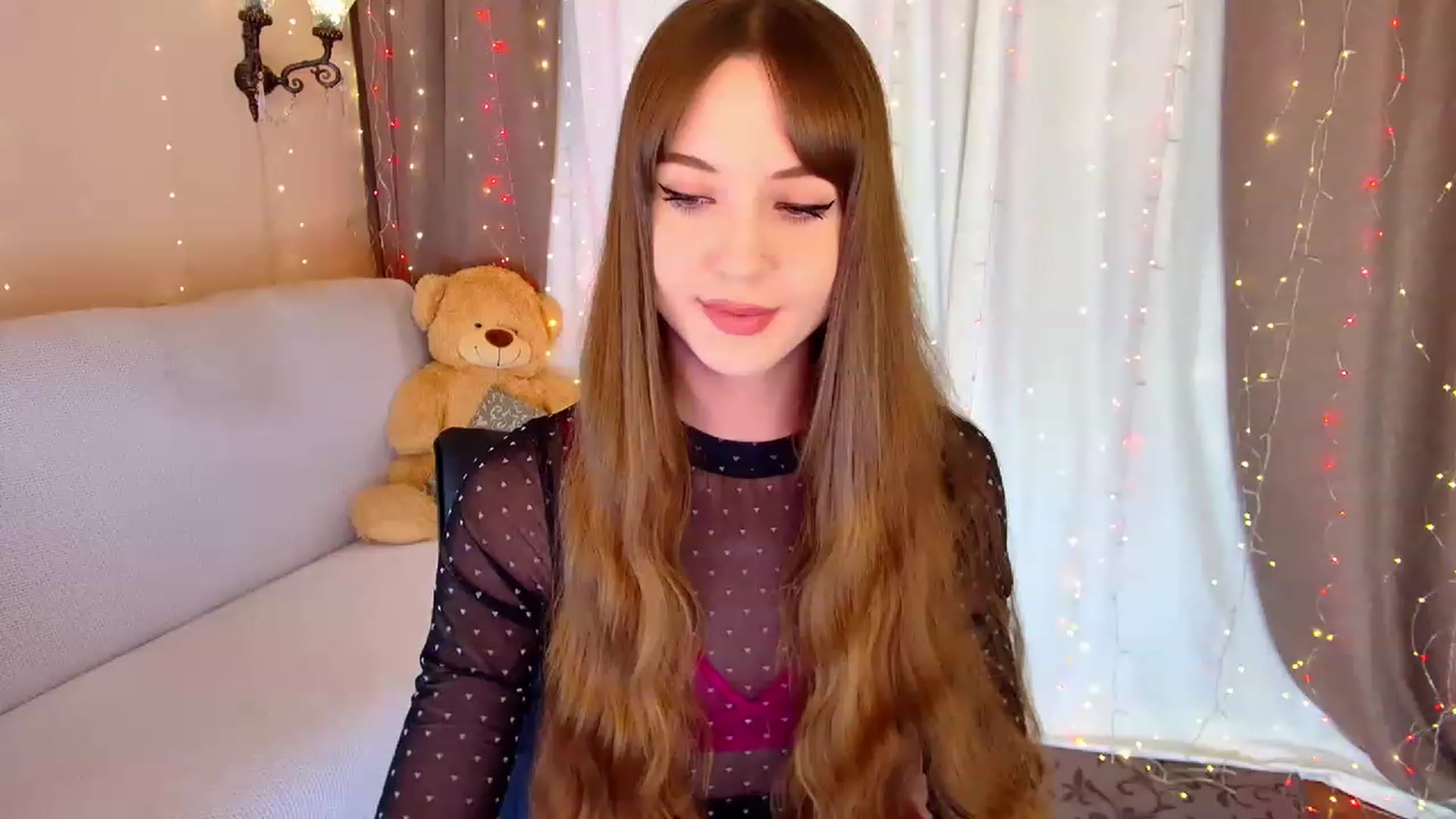 Gallery image thumbnail from Innocent_Soul's myfreecams stream on, 02/07/2023, 15:44 image 10 of 20