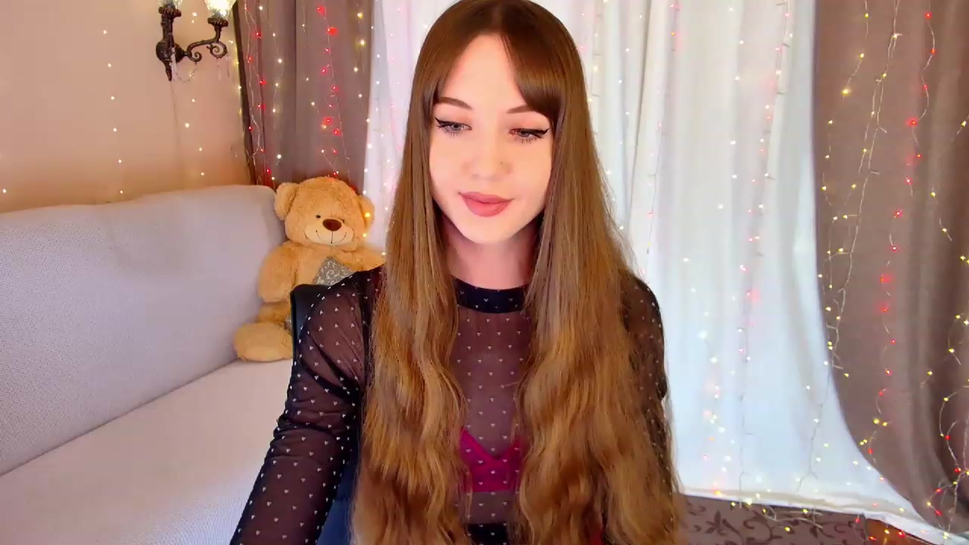 Gallery image thumbnail from Innocent_Soul's myfreecams stream on, 02/07/2023, 15:44 image 7 of 20