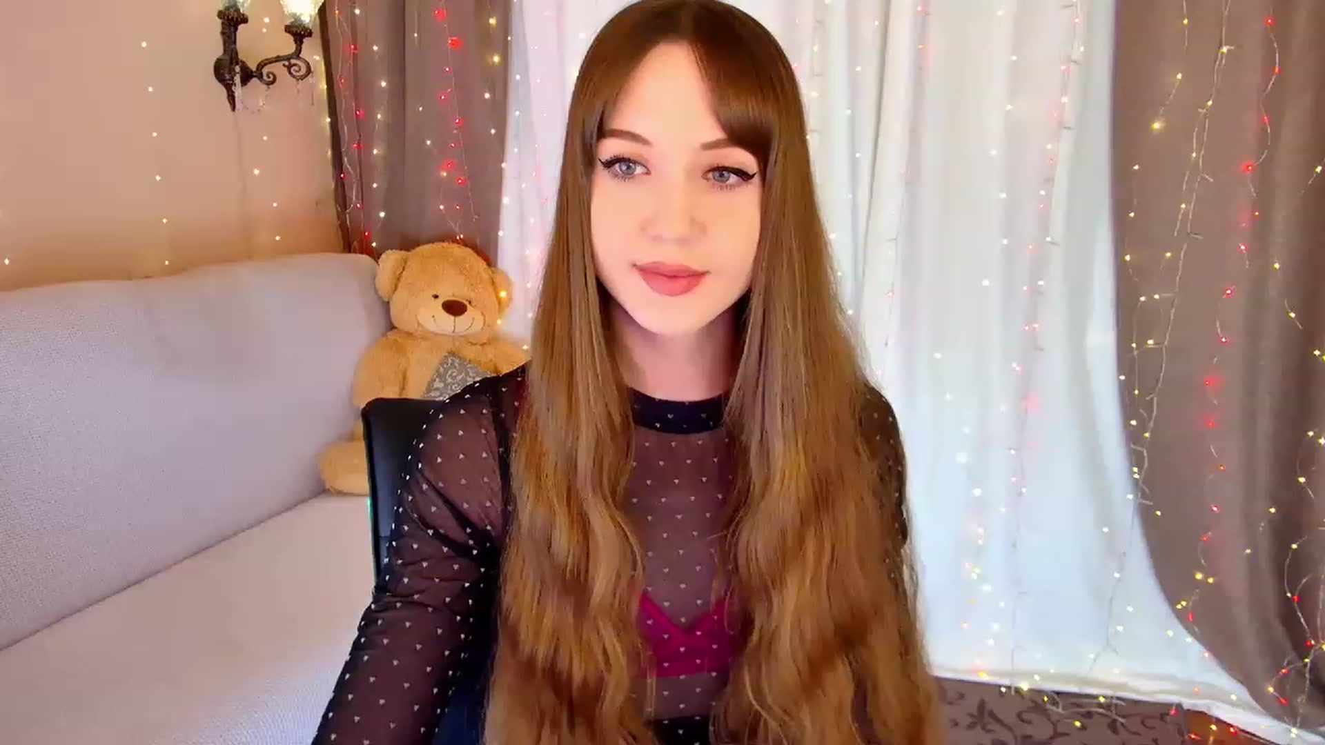 Gallery image thumbnail from Innocent_Soul's myfreecams stream on, 02/07/2023, 15:44 image 4 of 20