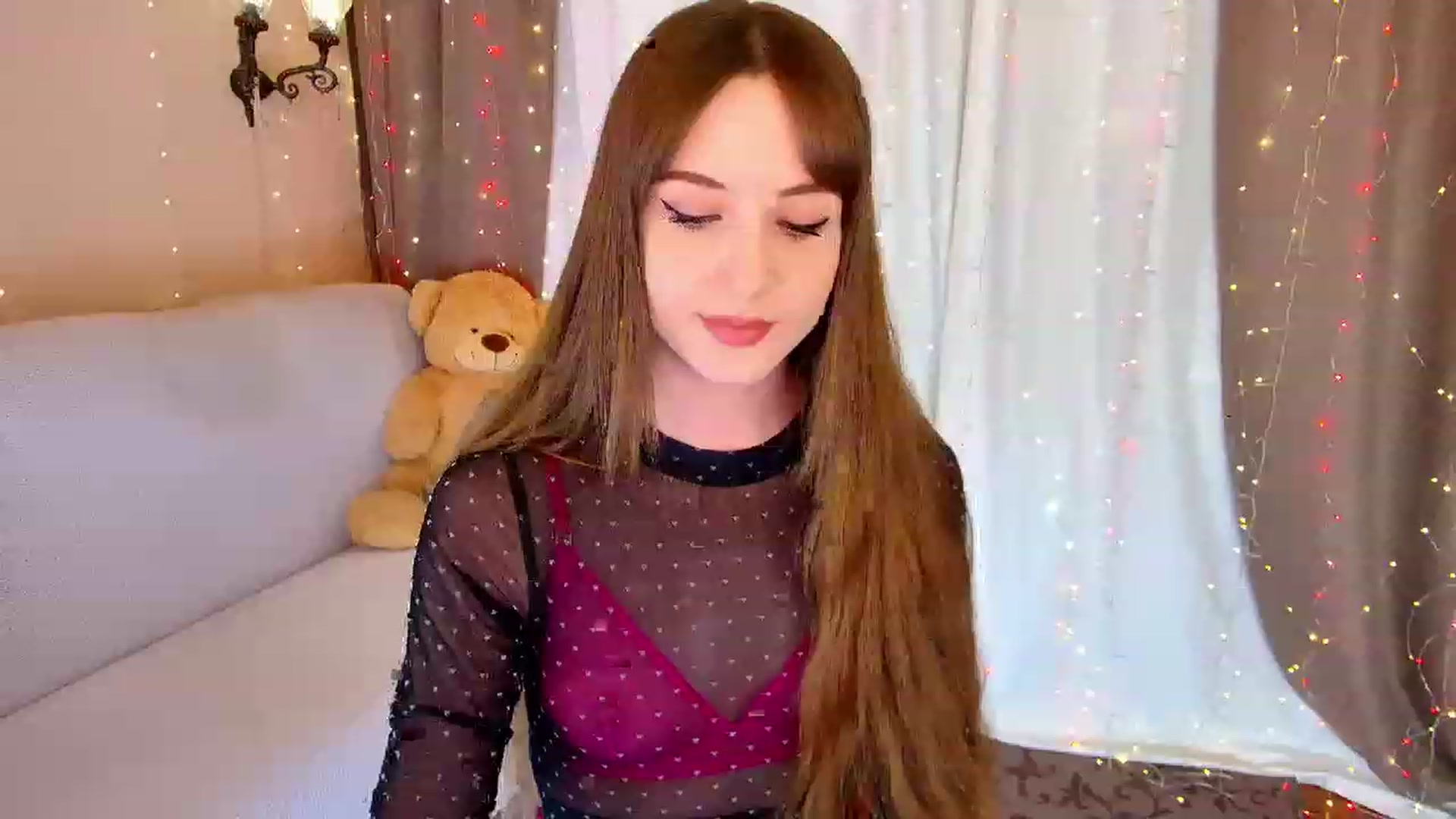 Gallery image thumbnail from Innocent_Soul's myfreecams stream on, 02/07/2023, 18:25 image 18 of 20
