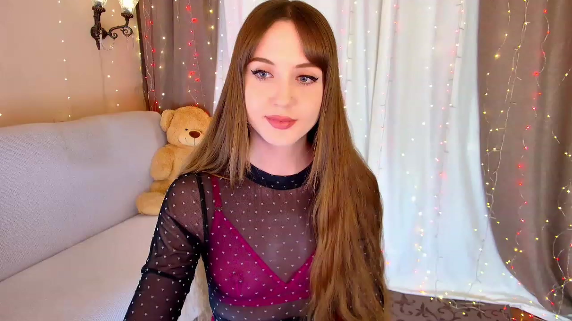 Gallery image thumbnail from Innocent_Soul's myfreecams stream on, 02/07/2023, 18:25 image 13 of 20