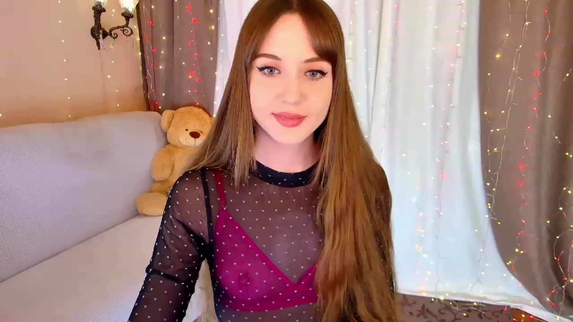 Gallery image thumbnail from Innocent_Soul's myfreecams stream on, 02/07/2023, 18:25 image 4 of 20