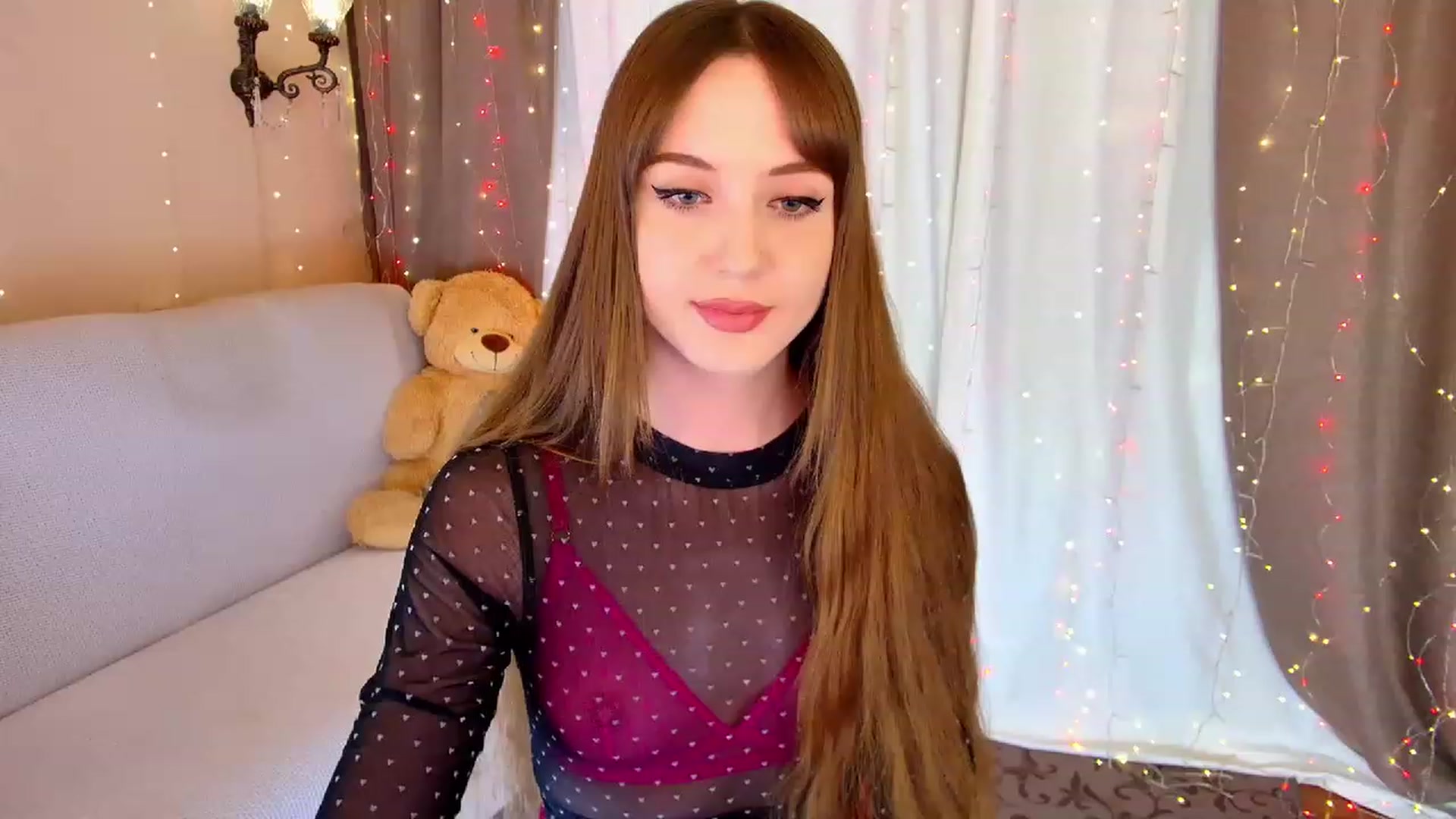 Gallery image thumbnail from Innocent_Soul's myfreecams stream on, 02/07/2023, 18:25 image 14 of 20