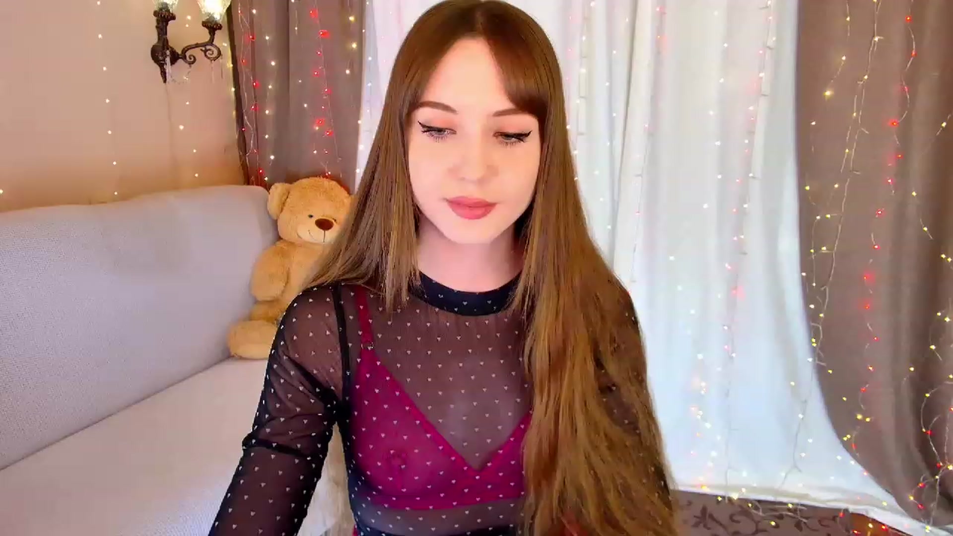 Gallery image thumbnail from Innocent_Soul's myfreecams stream on, 02/07/2023, 18:25 image 8 of 20