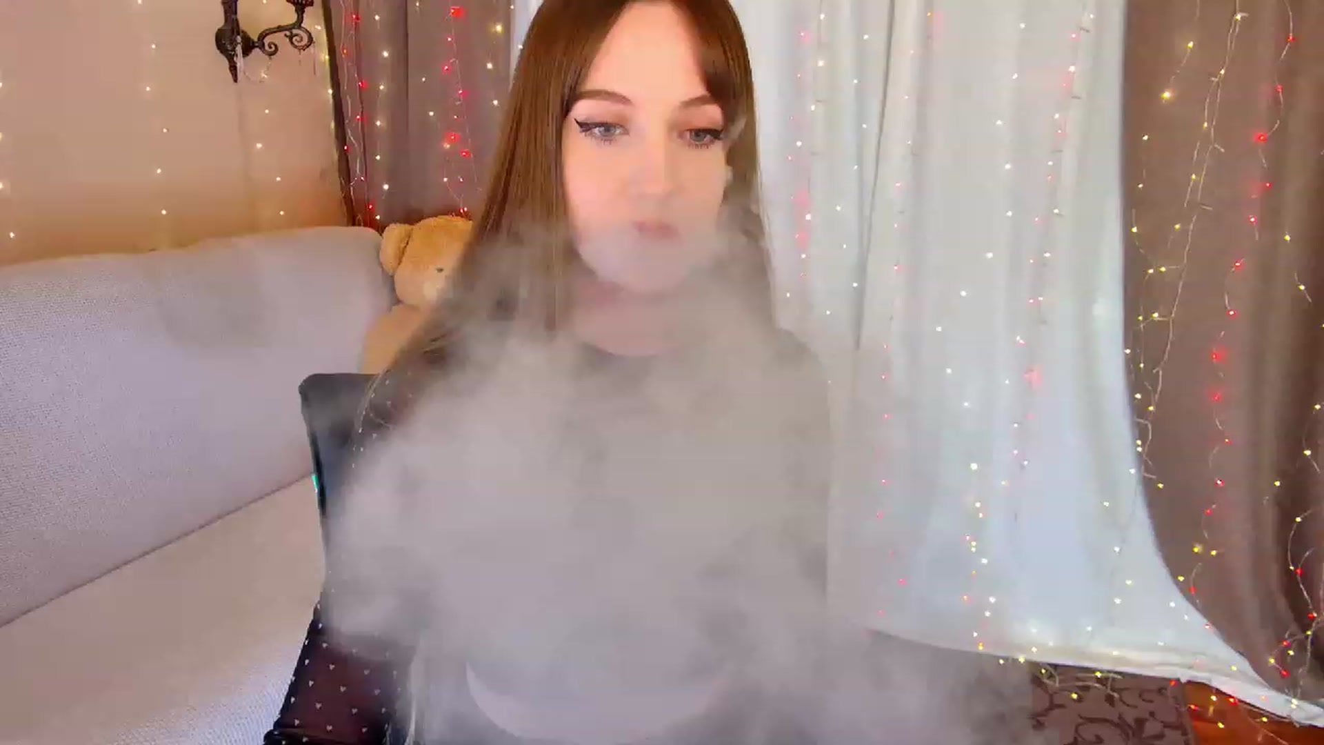 Gallery image thumbnail from Innocent_Soul's myfreecams stream on, 02/13/2023, 16:23 image 10 of 20