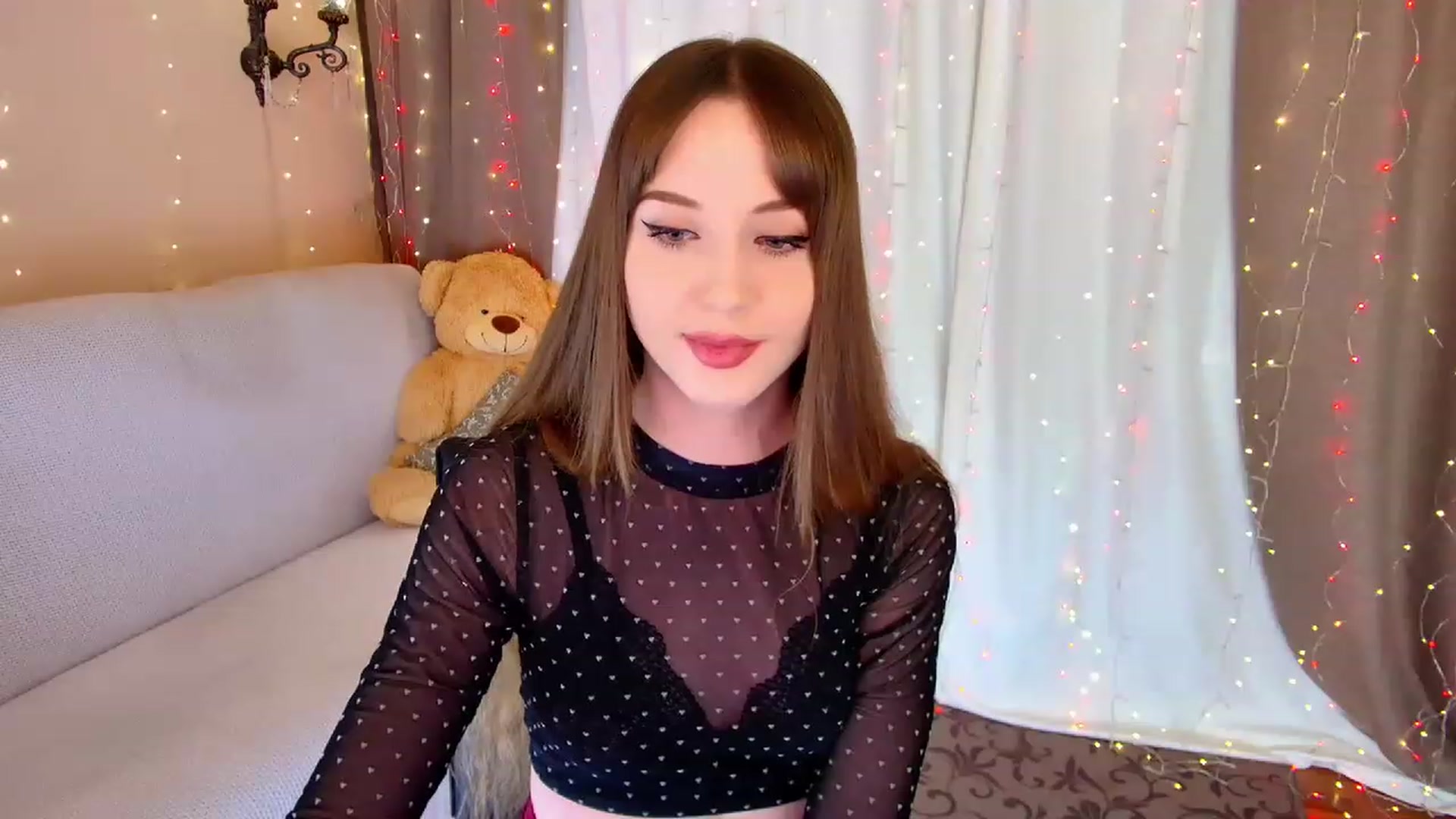 Gallery image thumbnail from Innocent_Soul's myfreecams stream on, 02/15/2023, 15:32 image 15 of 20