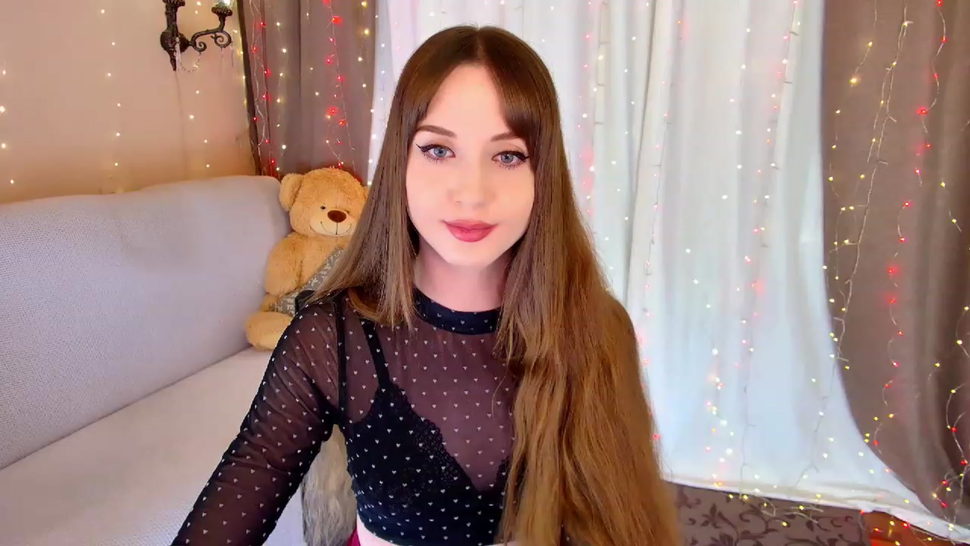 Gallery image thumbnail from Innocent_Soul's myfreecams stream on, 02/15/2023, 15:32 image 17 of 20