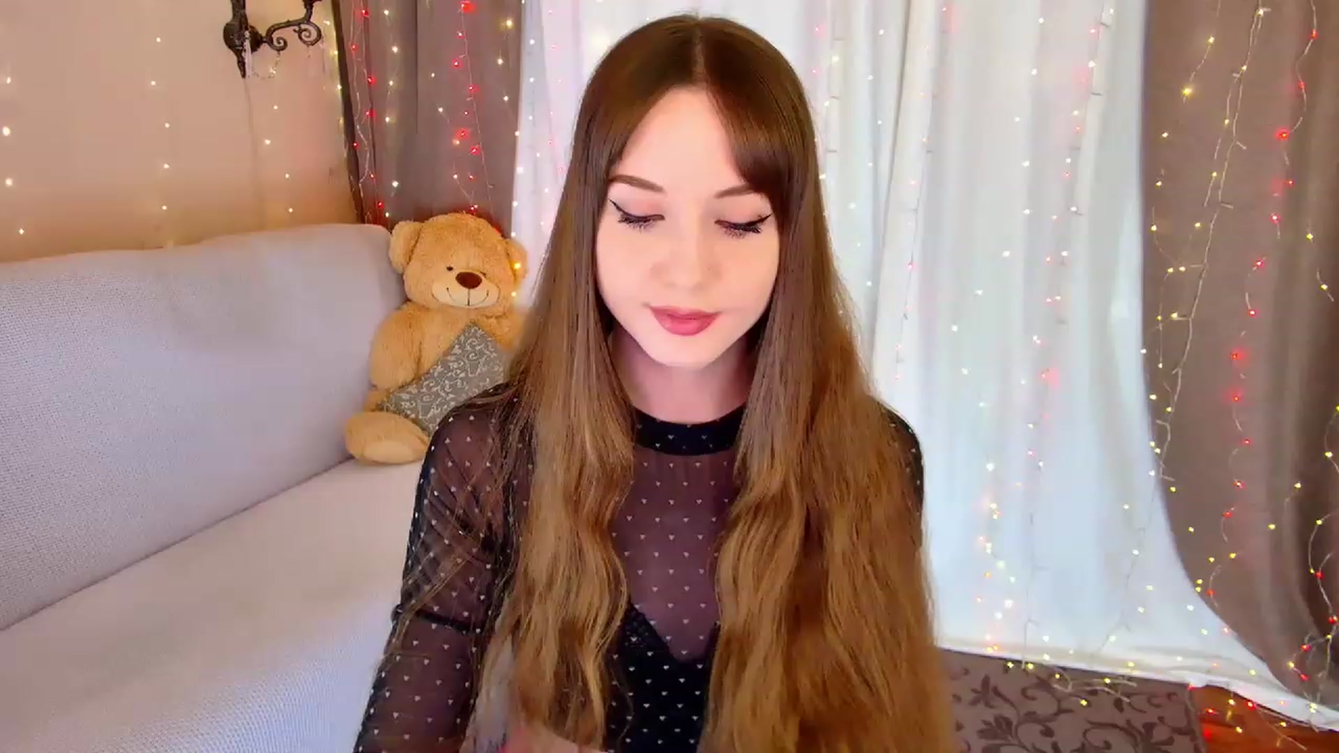 Gallery image thumbnail from Innocent_Soul's myfreecams stream on, 02/15/2023, 15:32 image 3 of 20