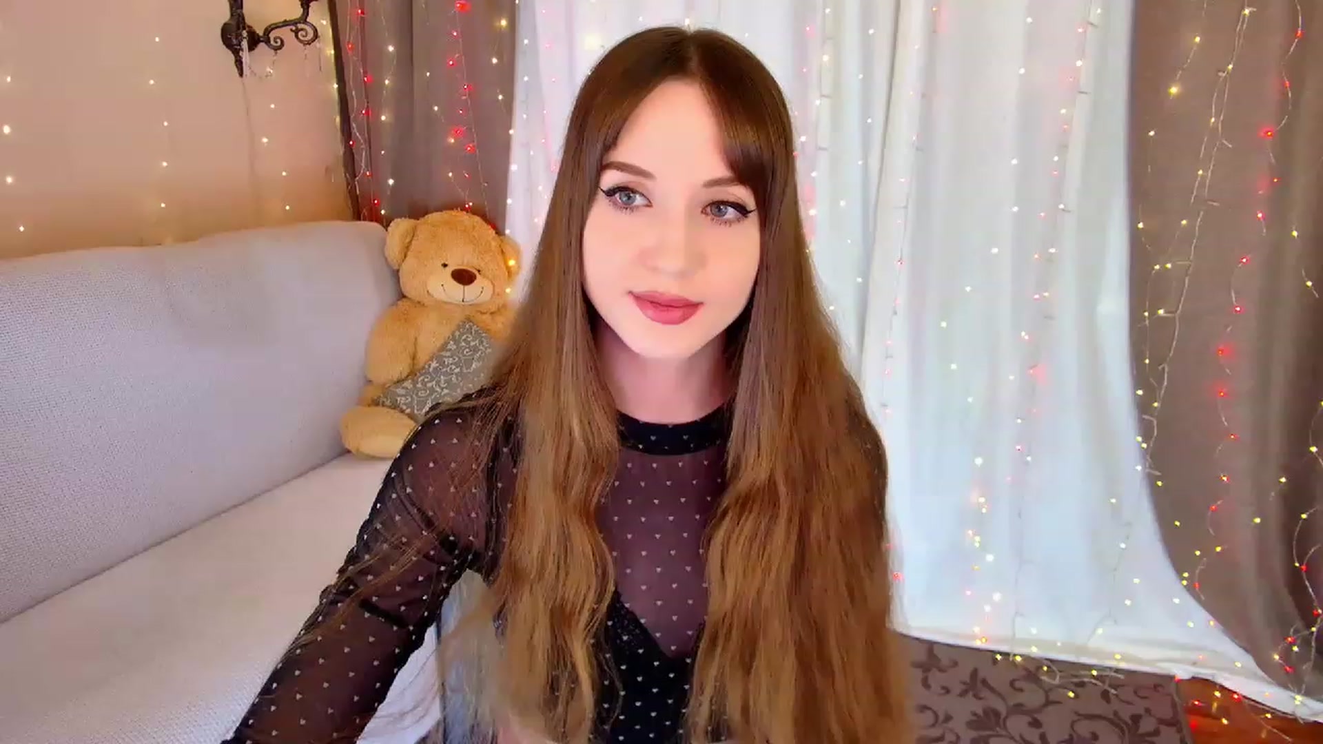 Gallery image thumbnail from Innocent_Soul's myfreecams stream on, 02/15/2023, 15:32 image 8 of 20