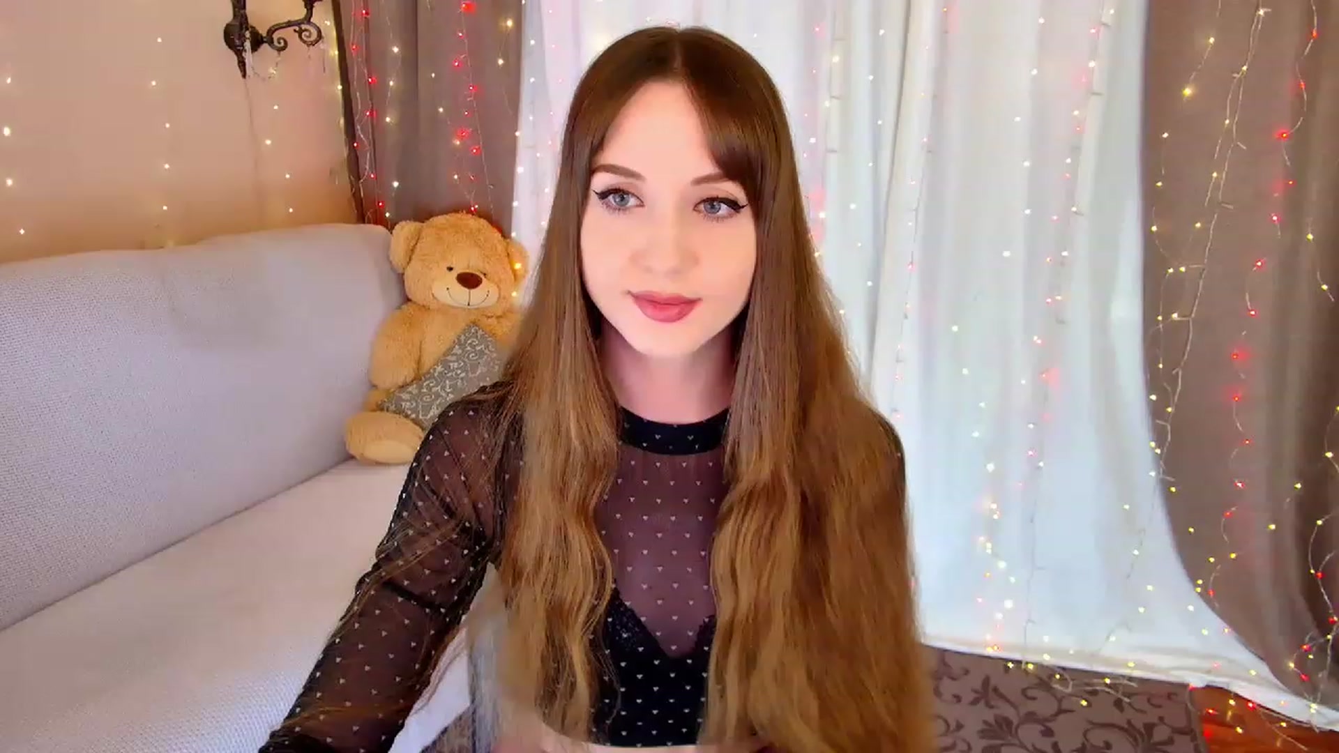 Gallery image thumbnail from Innocent_Soul's myfreecams stream on, 02/15/2023, 15:32 image 1 of 20
