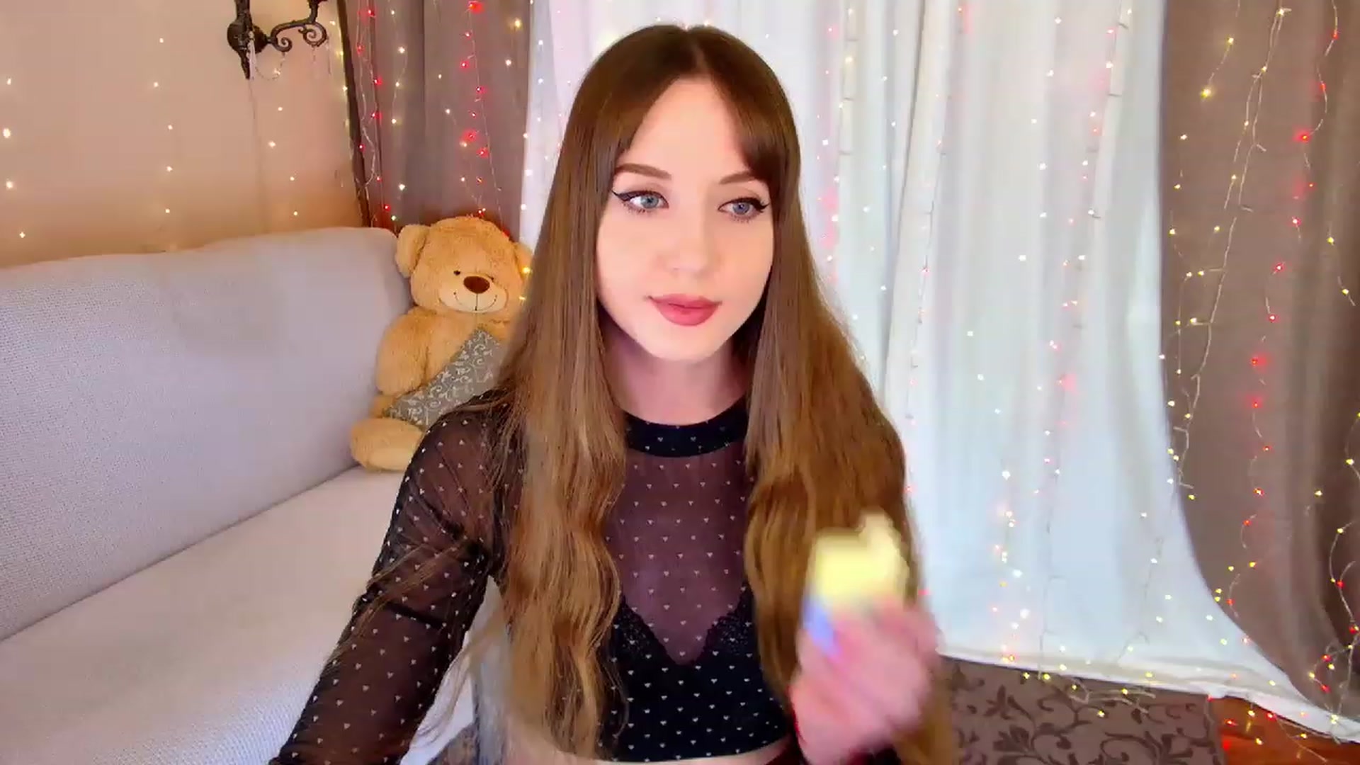 Gallery image thumbnail from Innocent_Soul's myfreecams stream on, 02/15/2023, 15:32 image 5 of 20