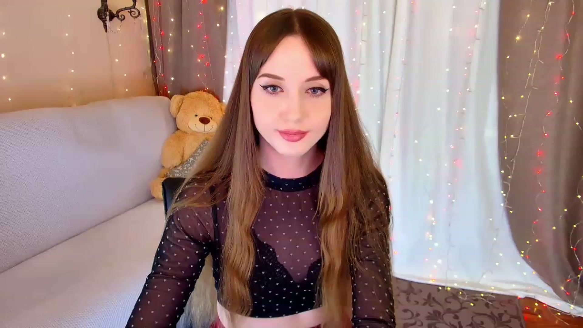 Gallery image thumbnail from Innocent_Soul's myfreecams stream on, 02/15/2023, 16:16 image 5 of 20