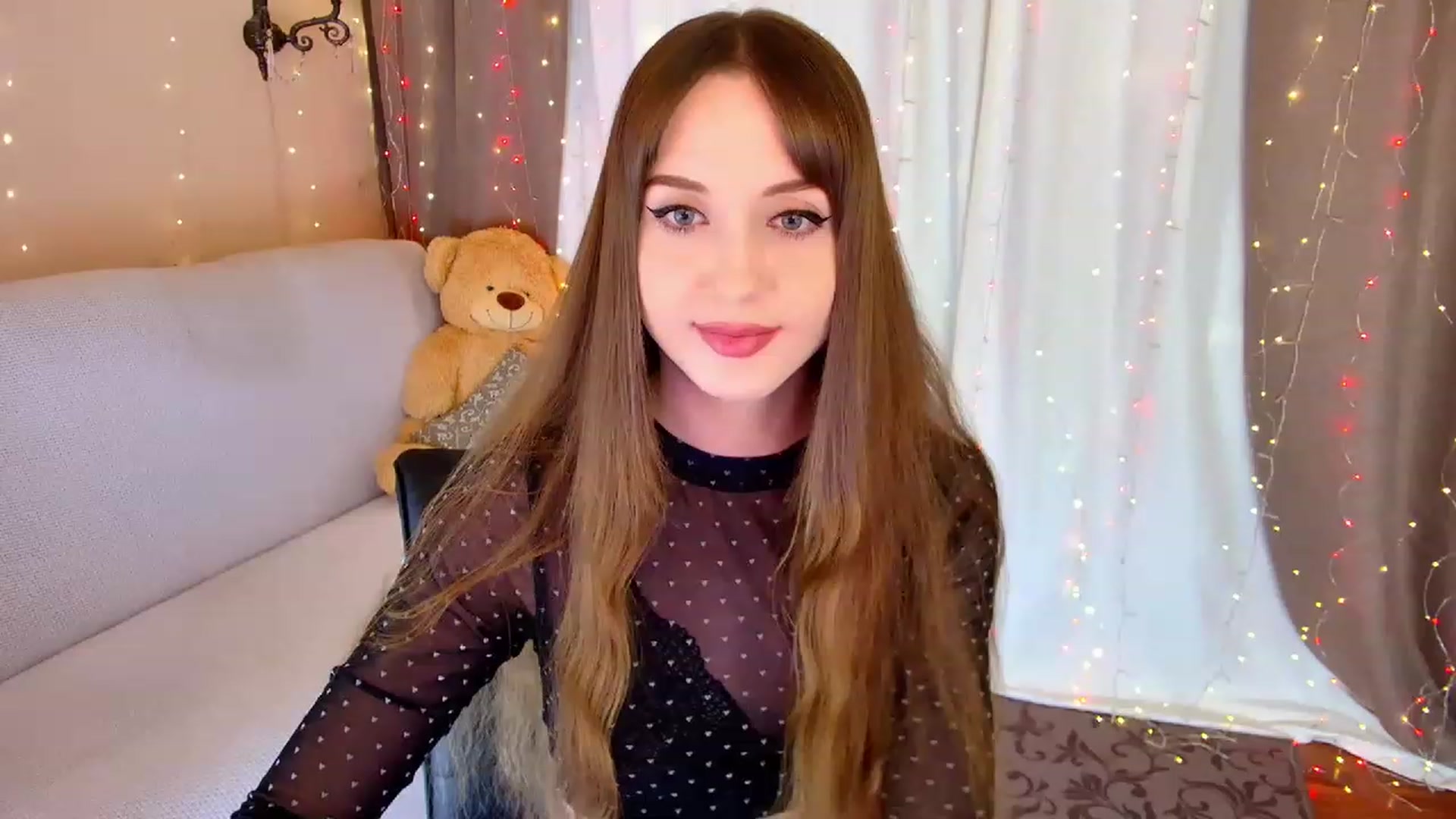 Gallery image thumbnail from Innocent_Soul's myfreecams stream on, 02/15/2023, 16:16 image 14 of 20