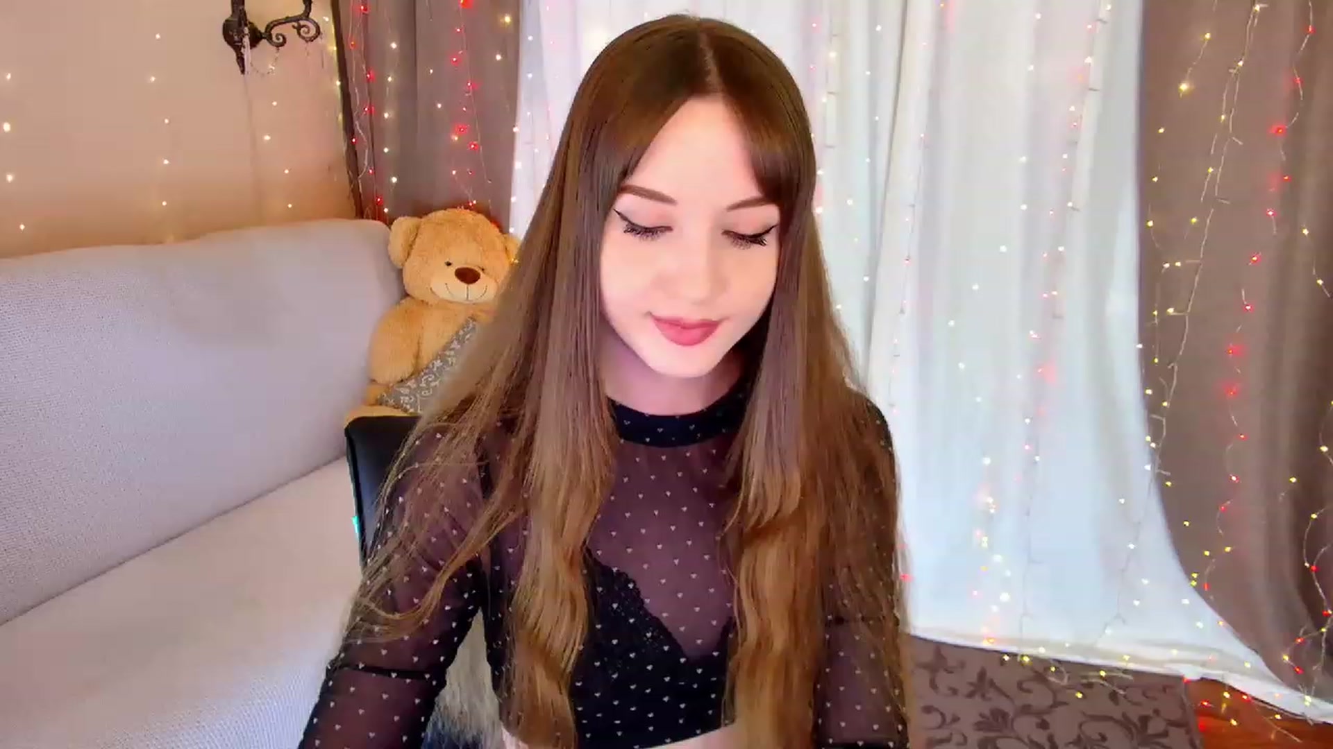 Gallery image thumbnail from Innocent_Soul's myfreecams stream on, 02/15/2023, 16:16 image 16 of 20